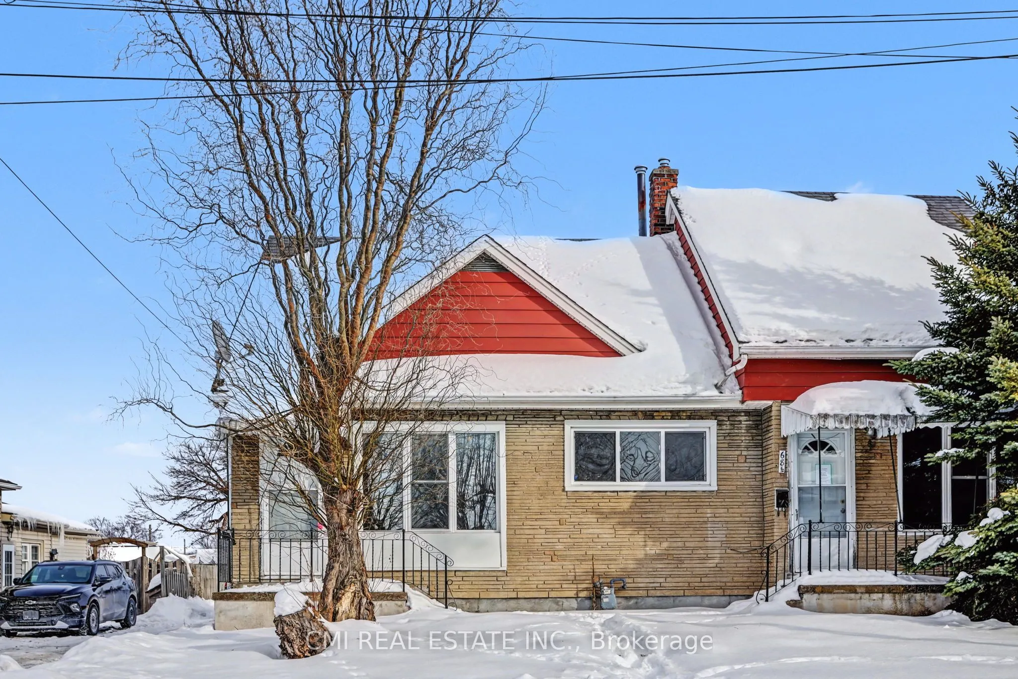 68 Queen Street S