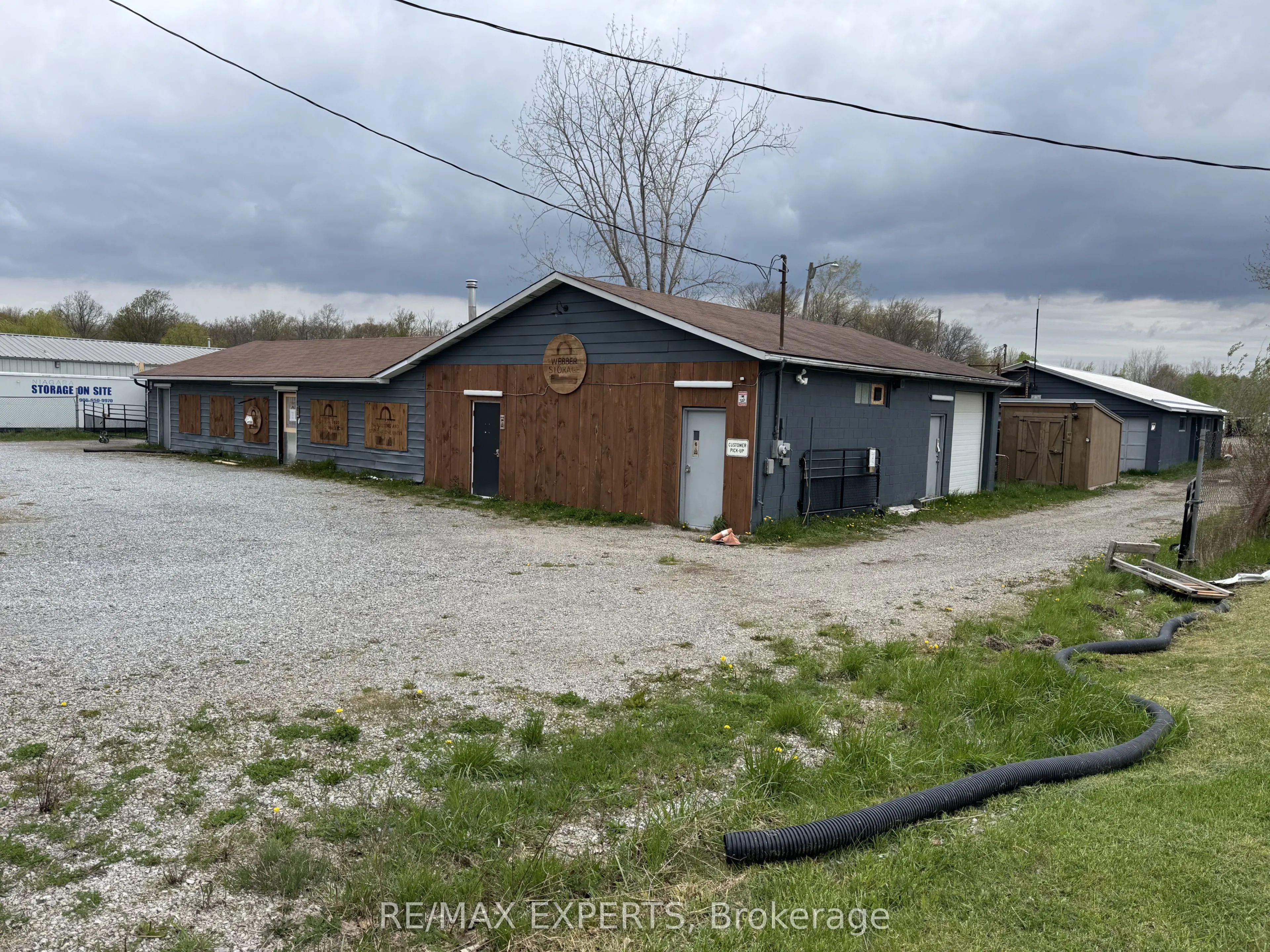 523 Webber Road N