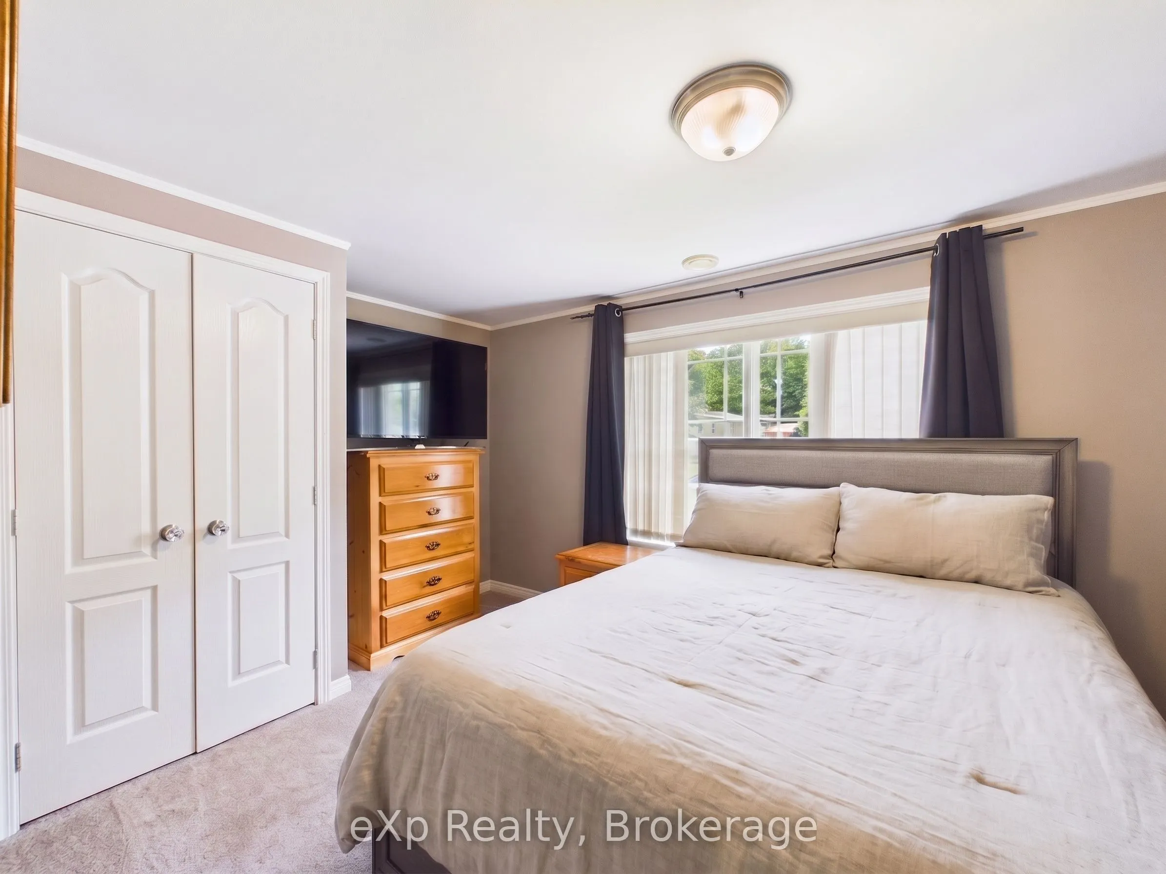 32 Maple Grove Village Road