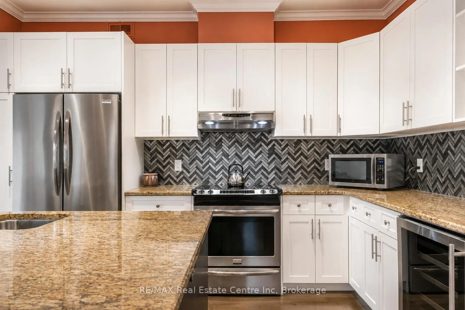 39 Kay Crescent #1