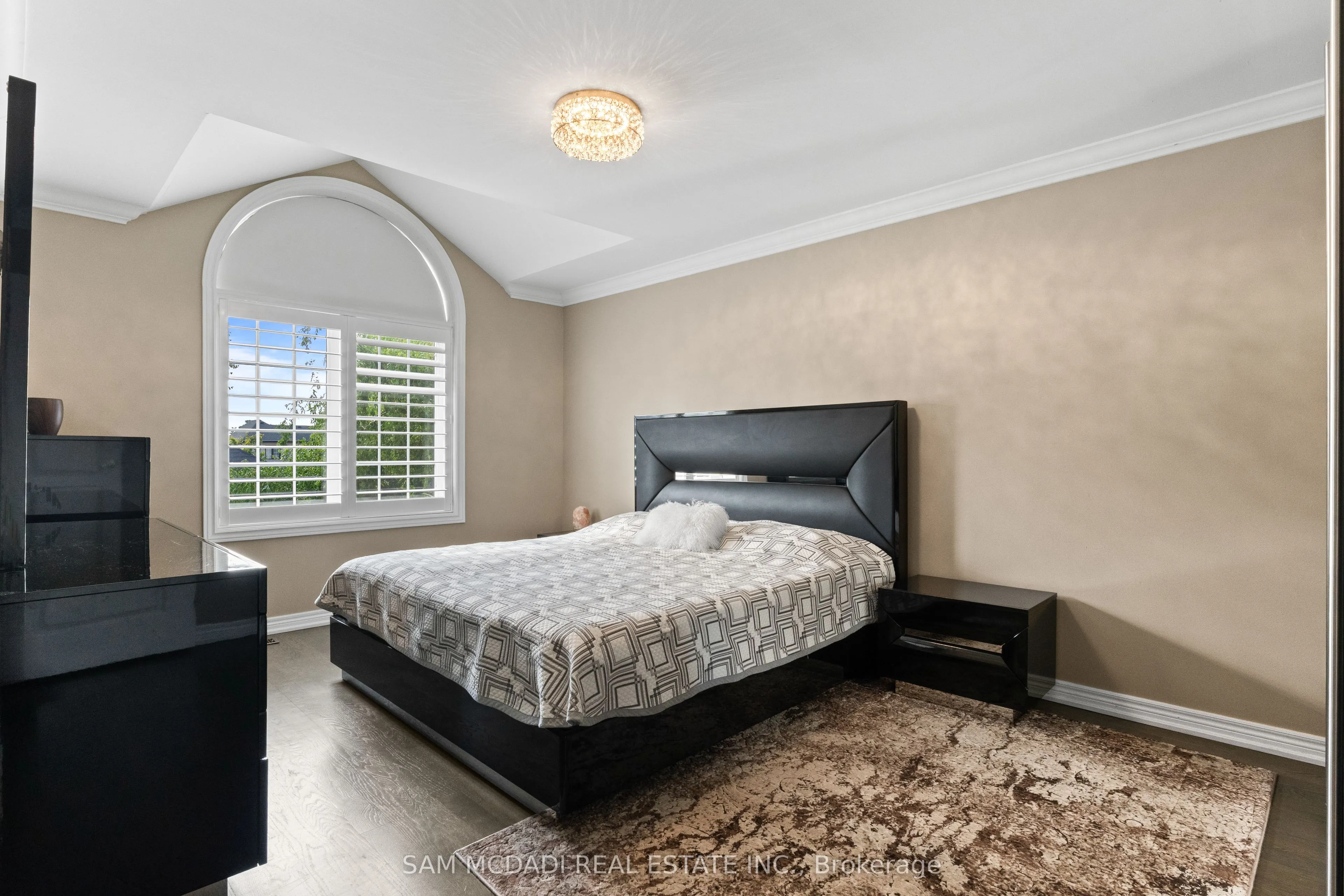 29 Delrosa Way