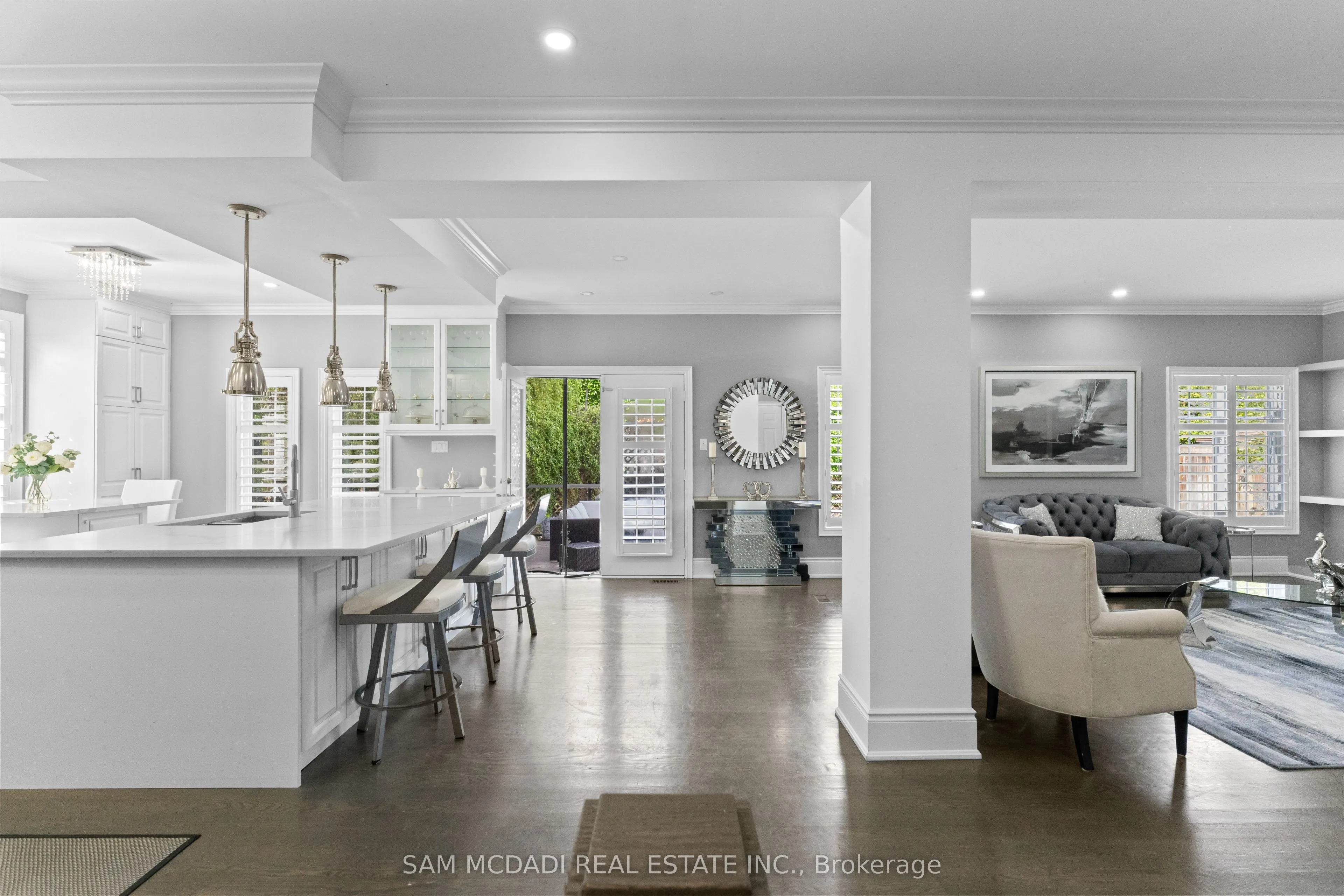 29 Delrosa Way
