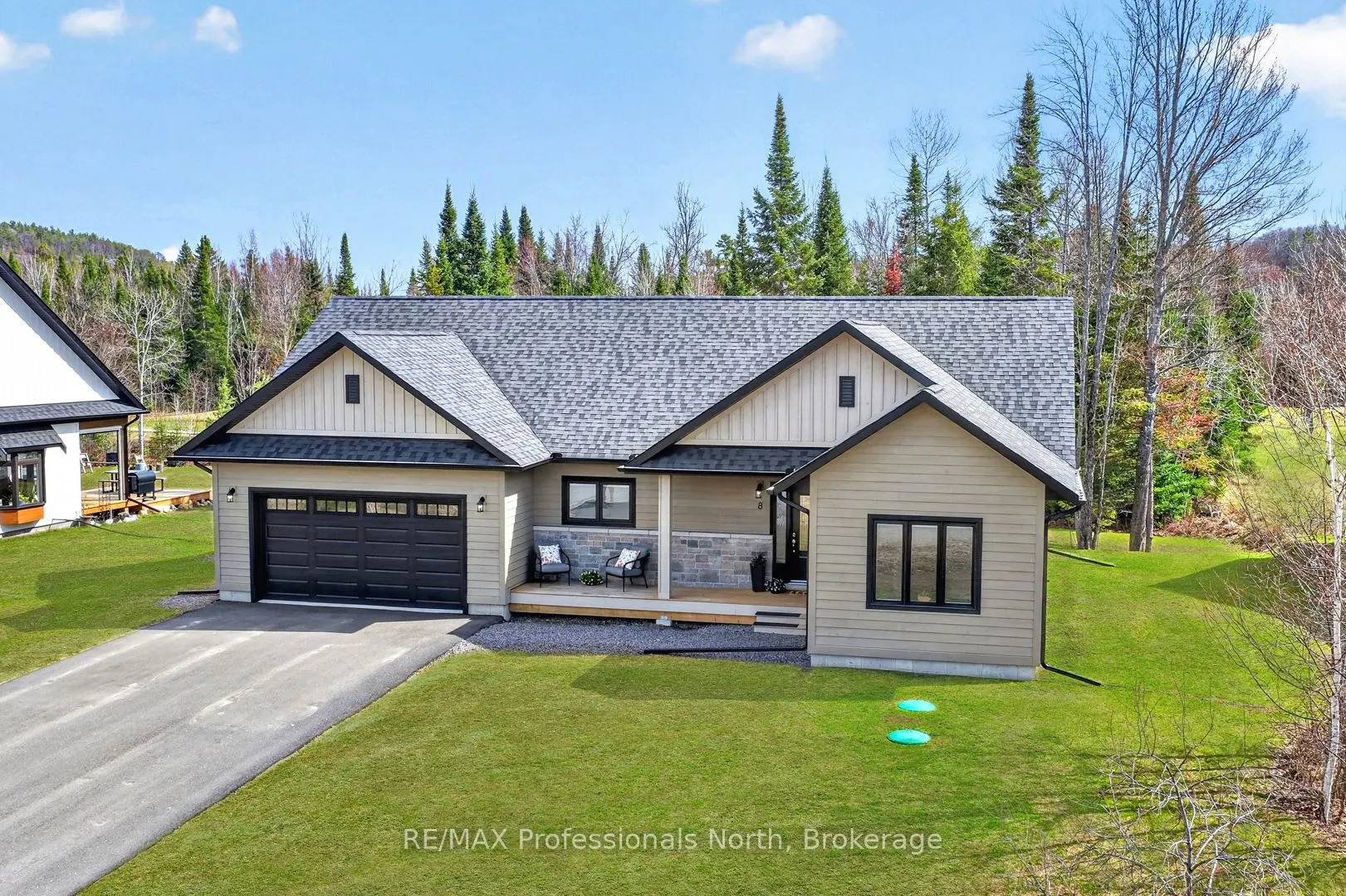 8 Bancroft Ridge Drive