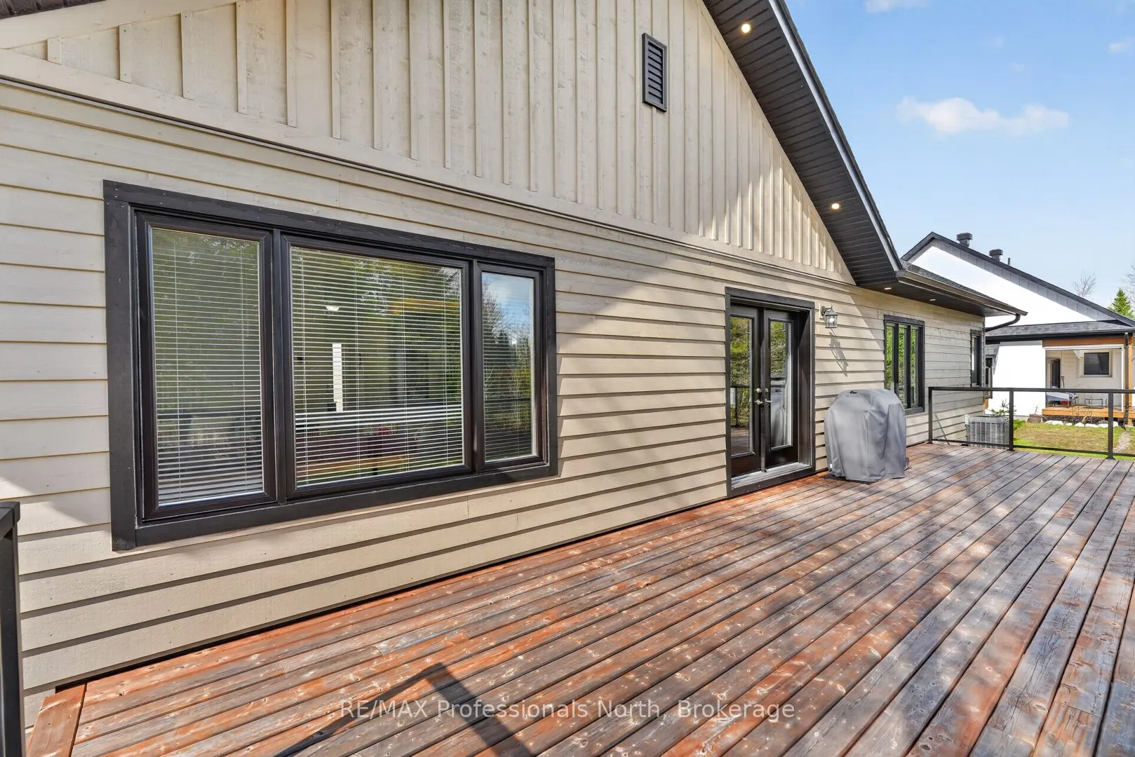 8 Bancroft Ridge Drive