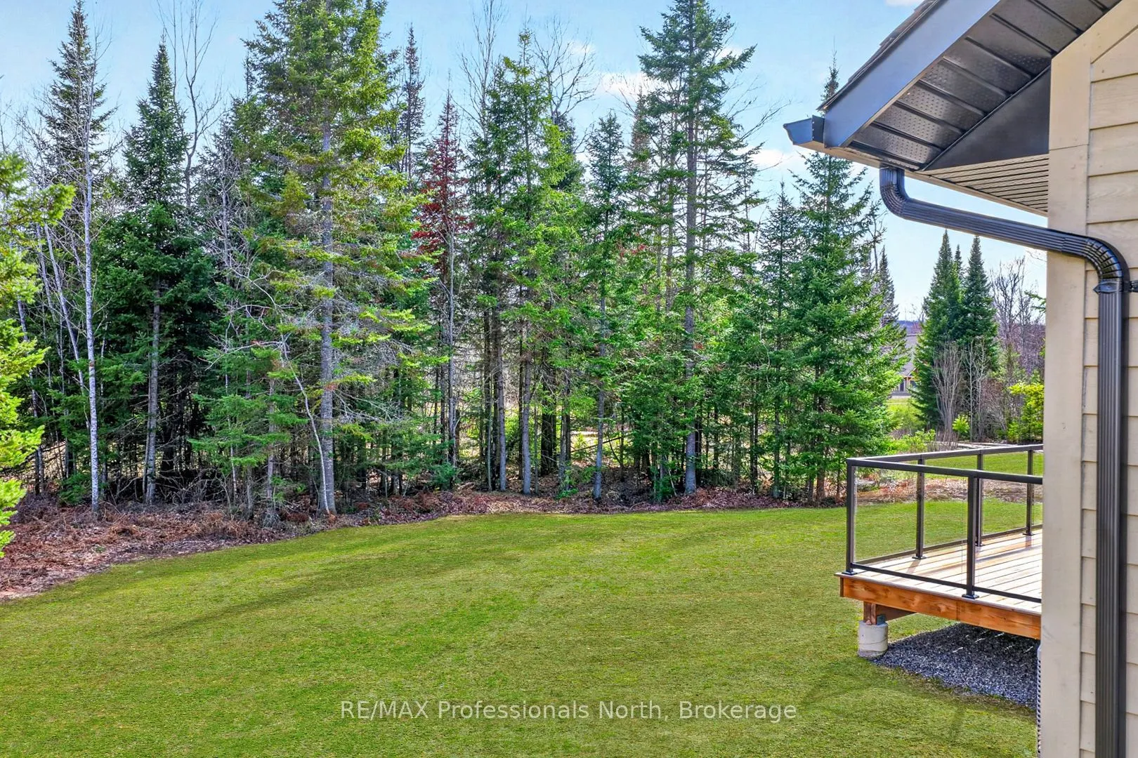 8 Bancroft Ridge Drive