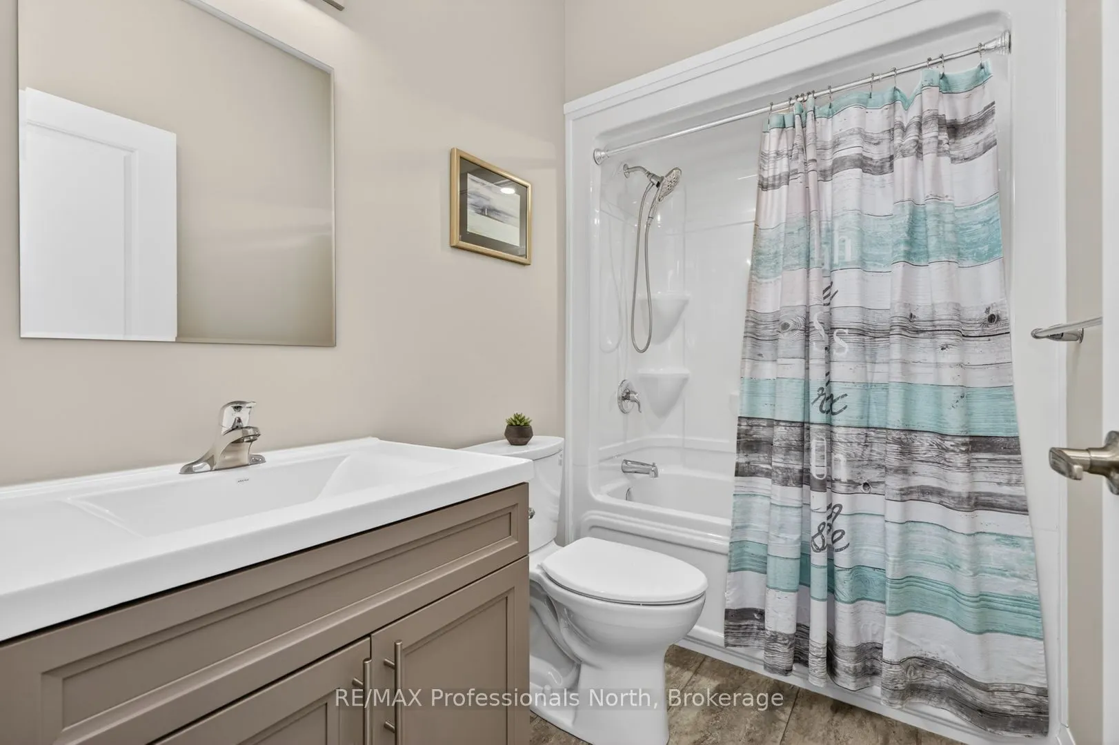 8 Bancroft Ridge Drive