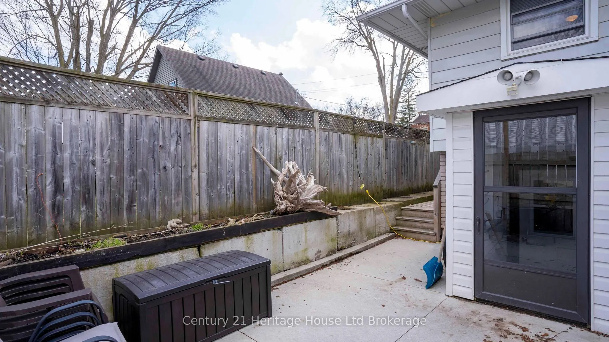 117 Wonham Street S