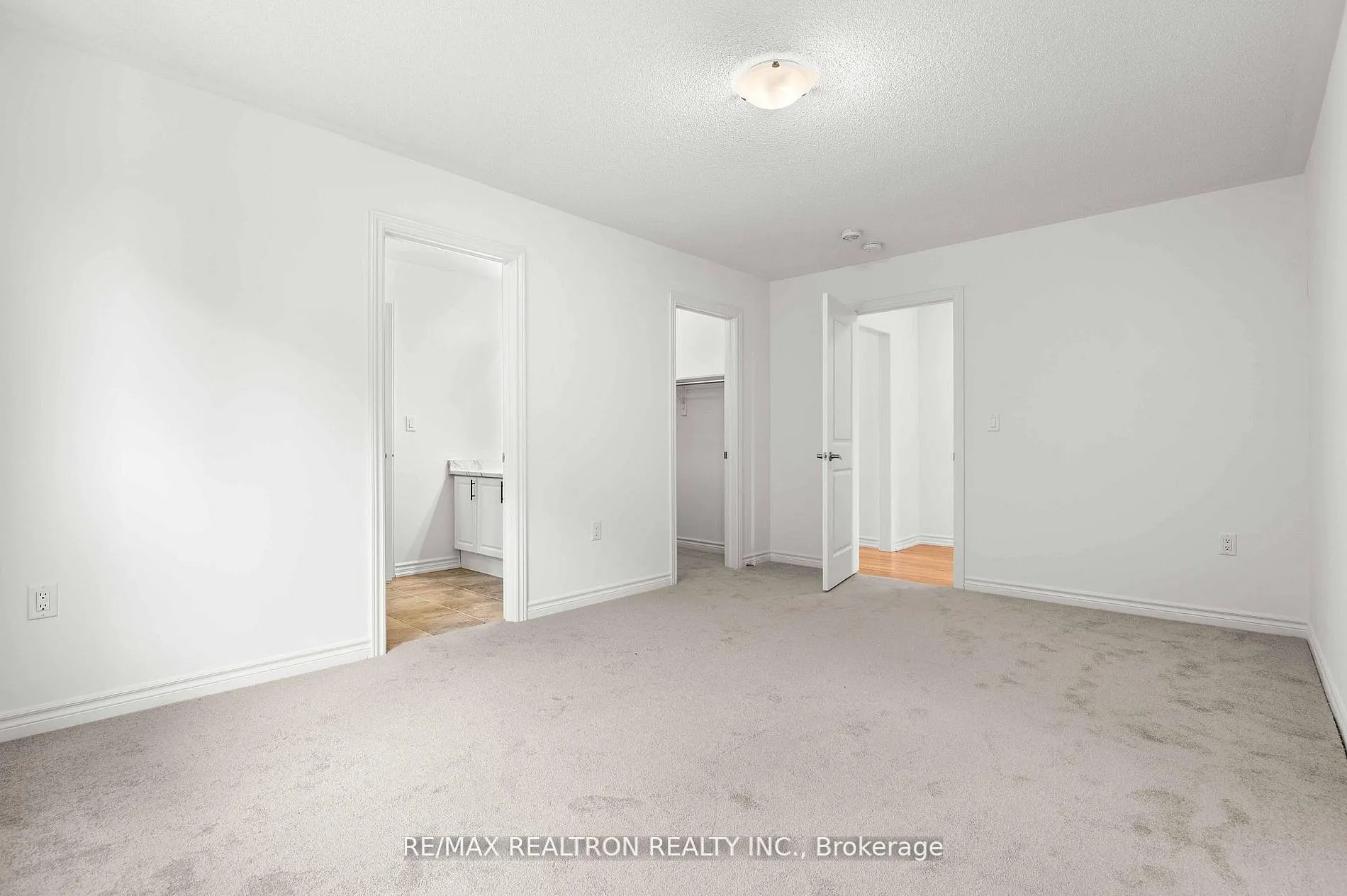 434 Vandusen Avenue