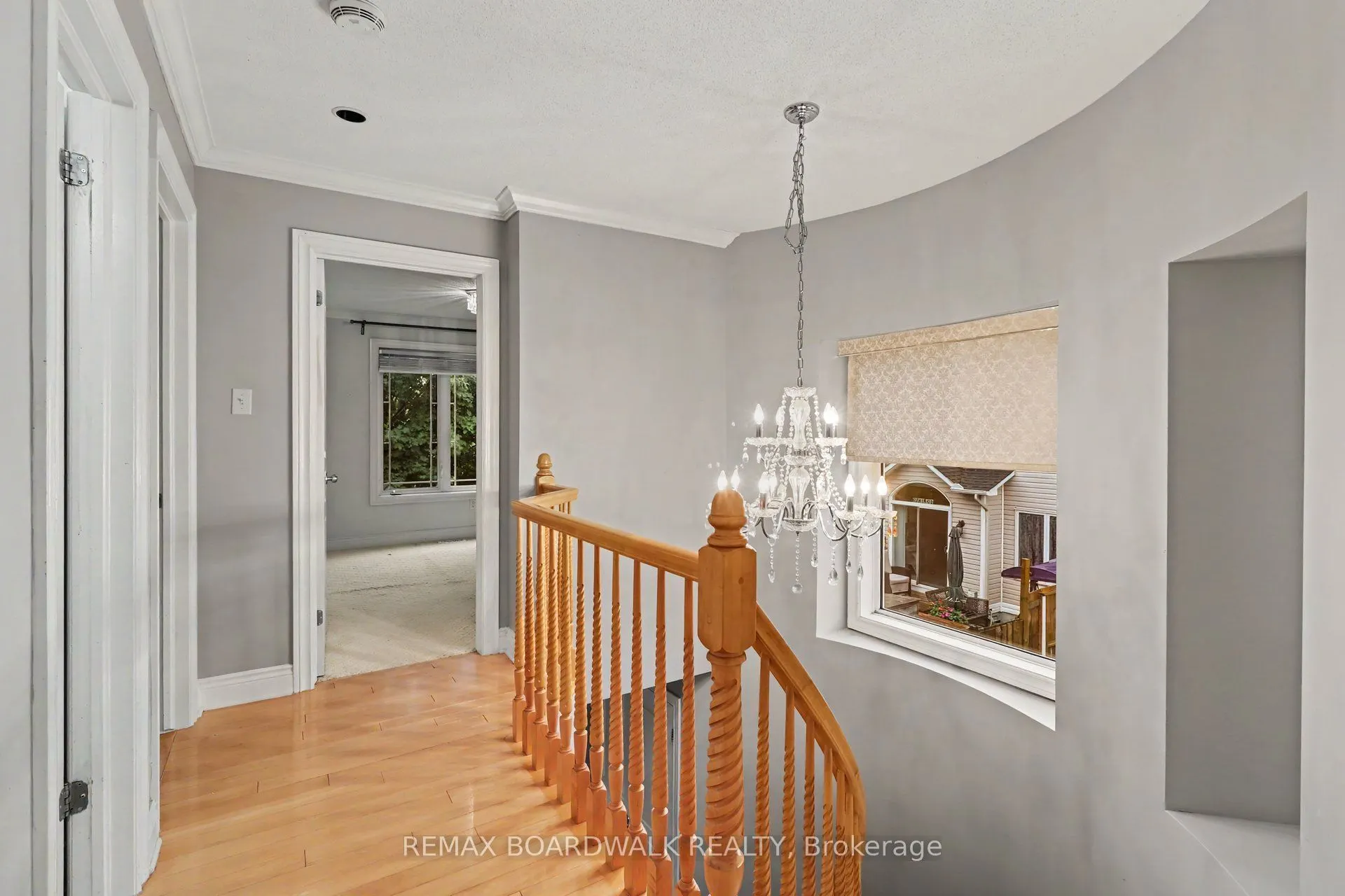 561 AQUAVIEW Drive