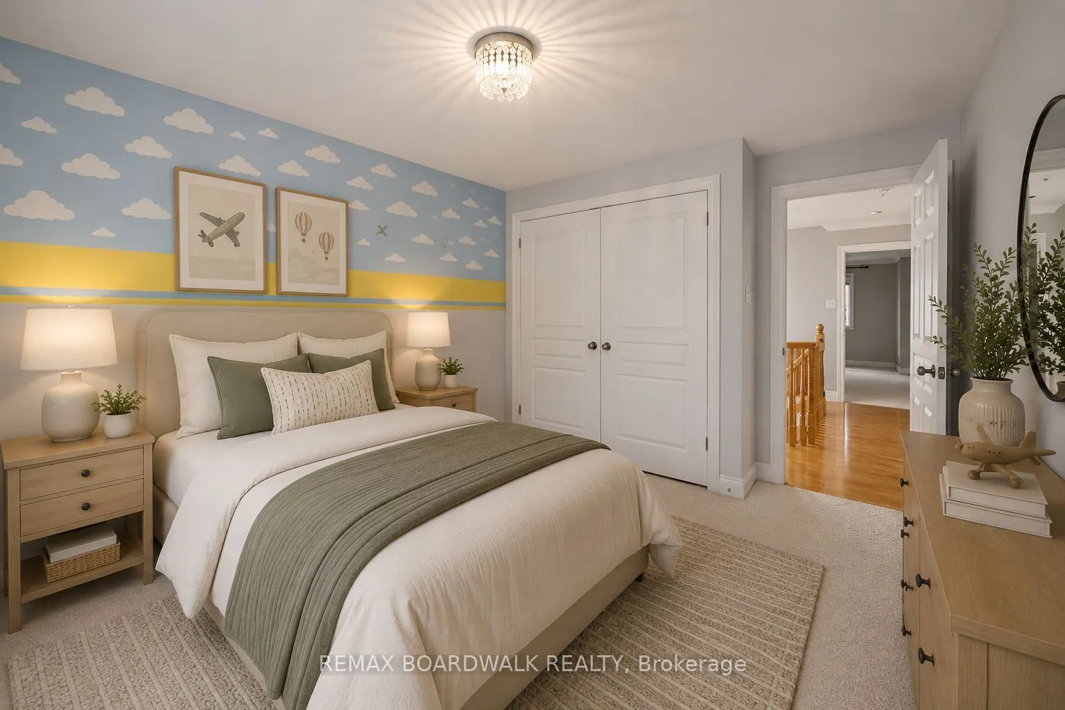 561 AQUAVIEW Drive