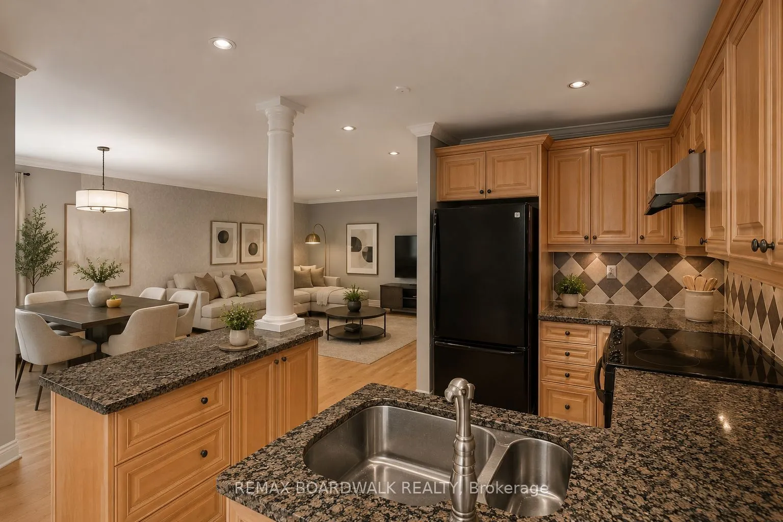 561 AQUAVIEW Drive