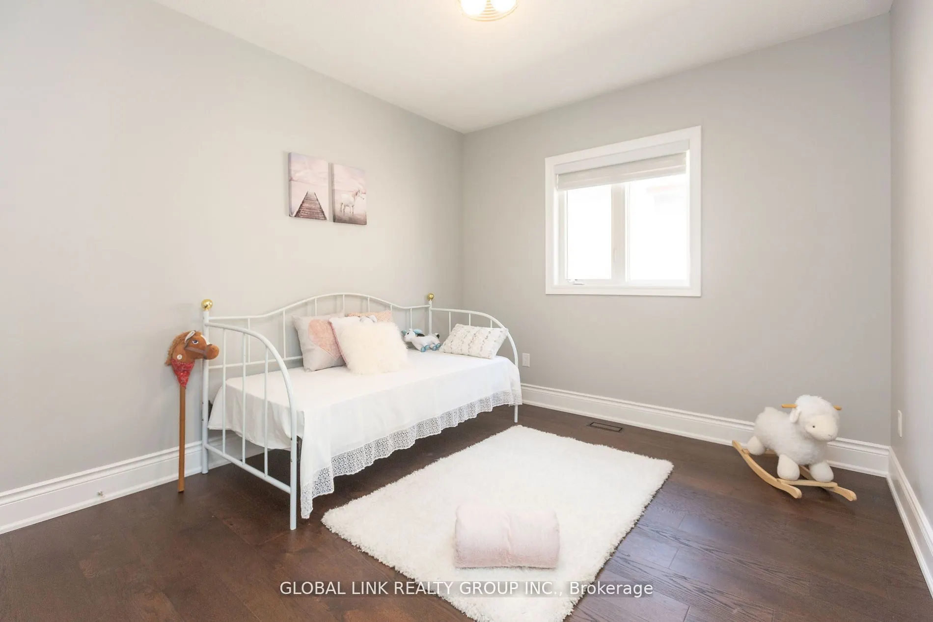 44 Golden Hawk Drive