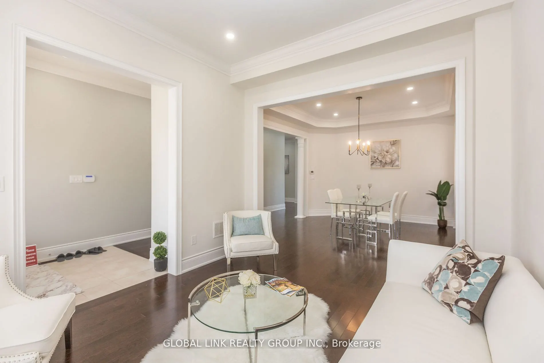 44 Golden Hawk Drive