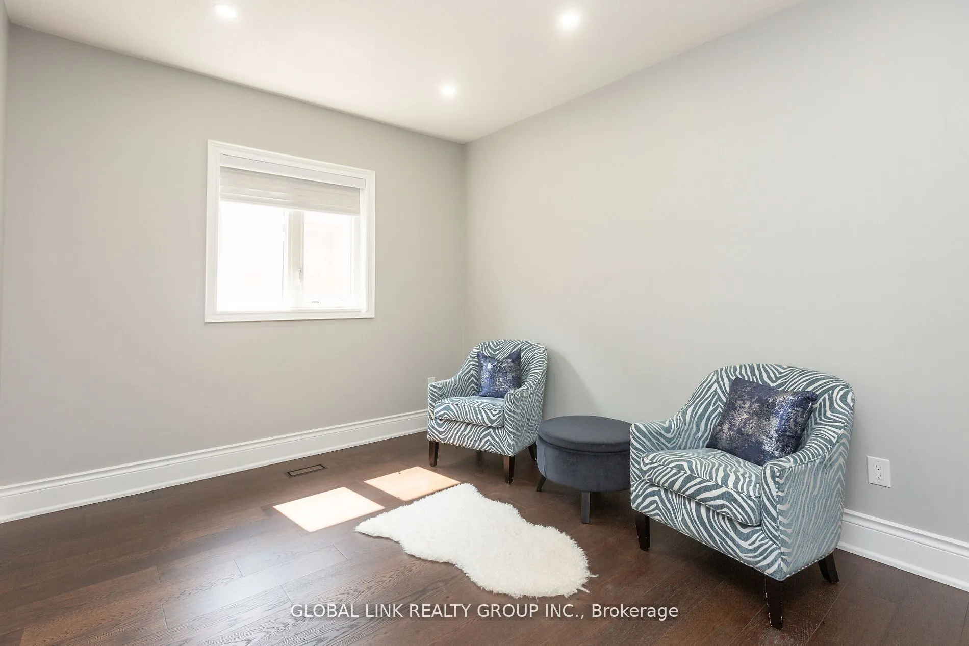 44 Golden Hawk Drive