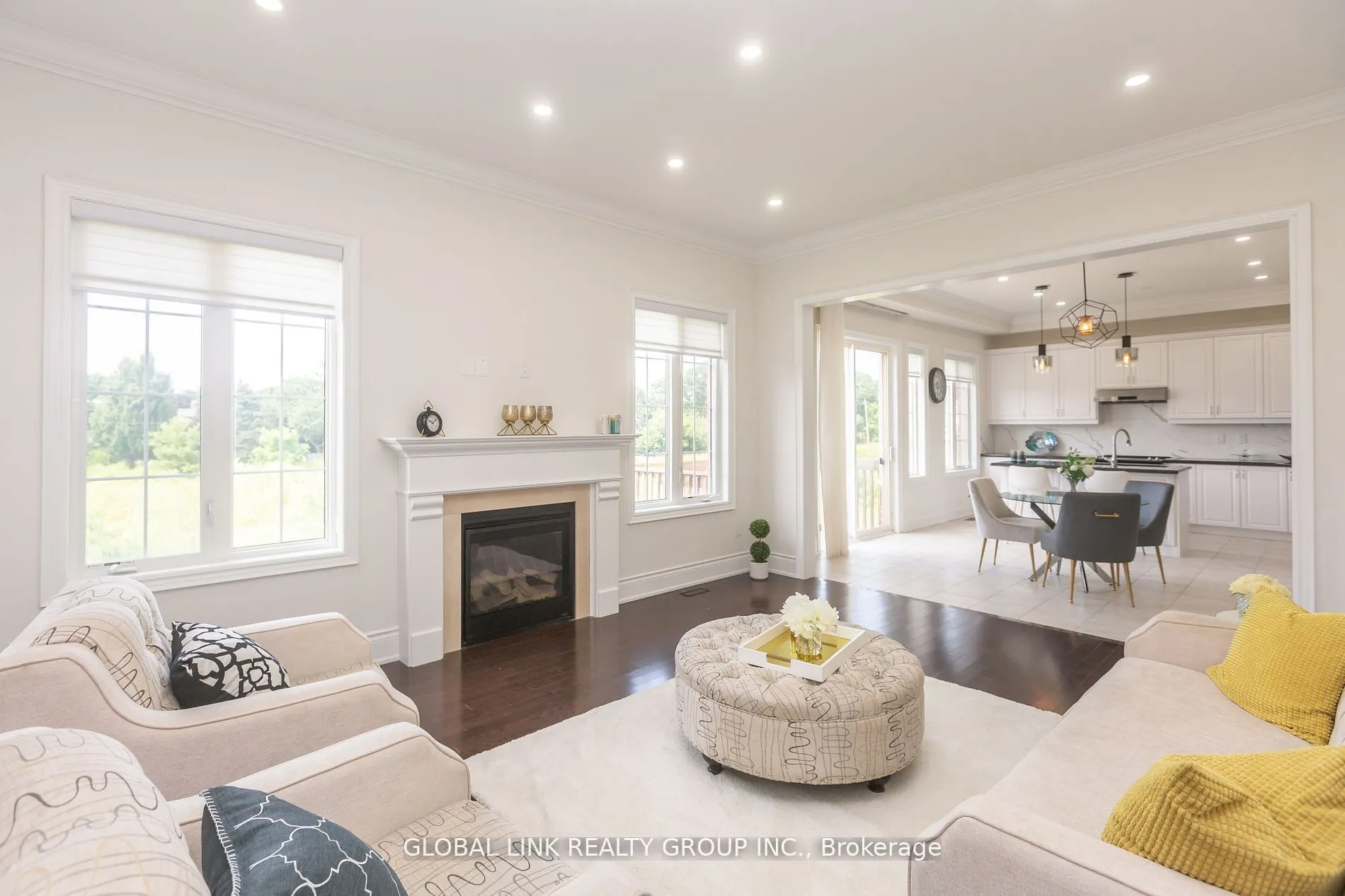 44 Golden Hawk Drive