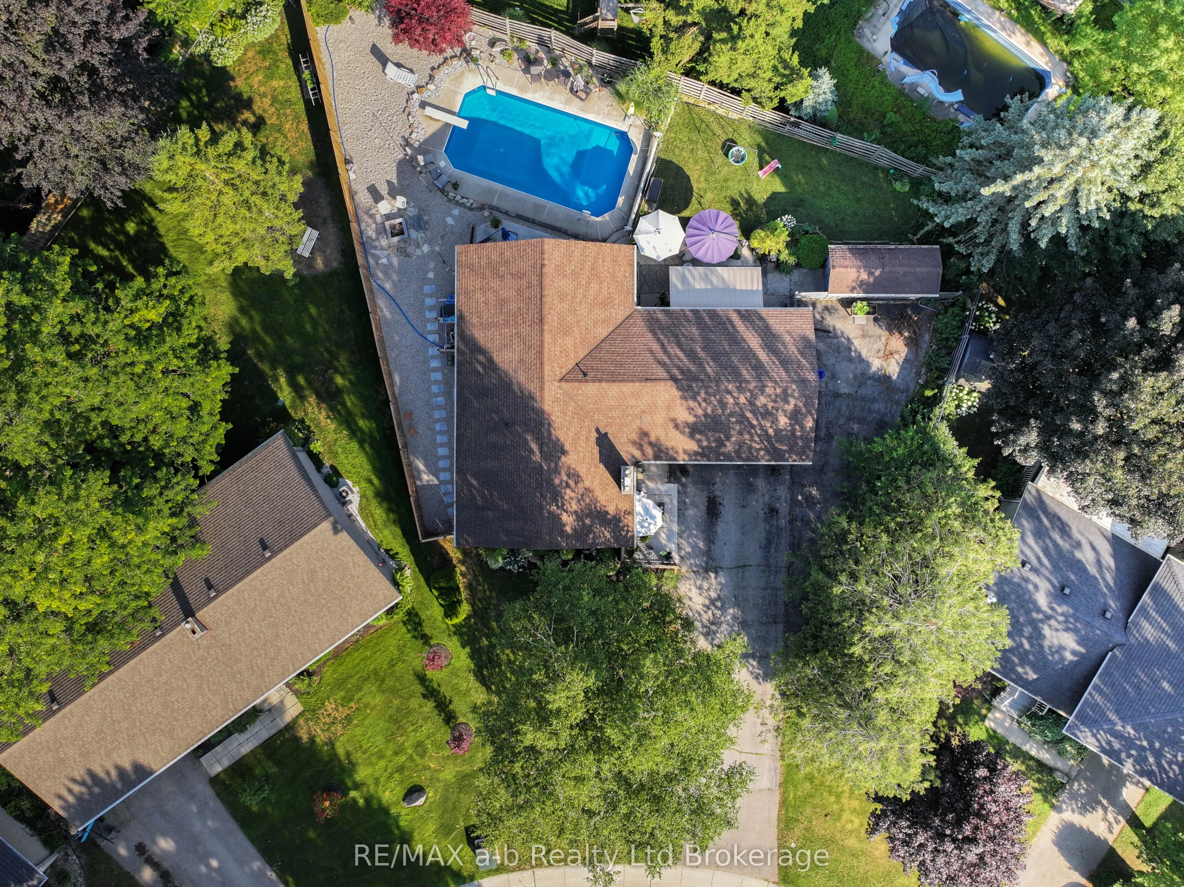 6 Camdon Court