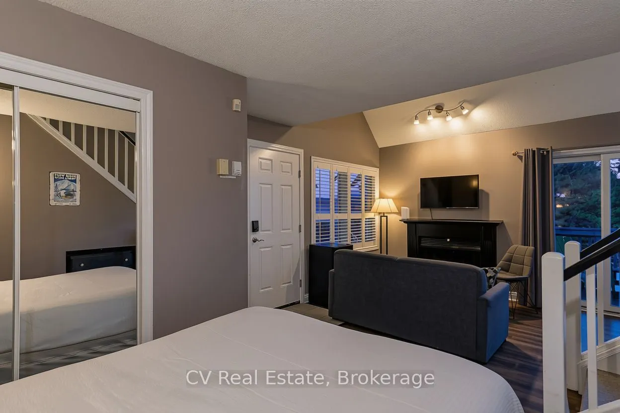 796468 Grey 19 Road #211