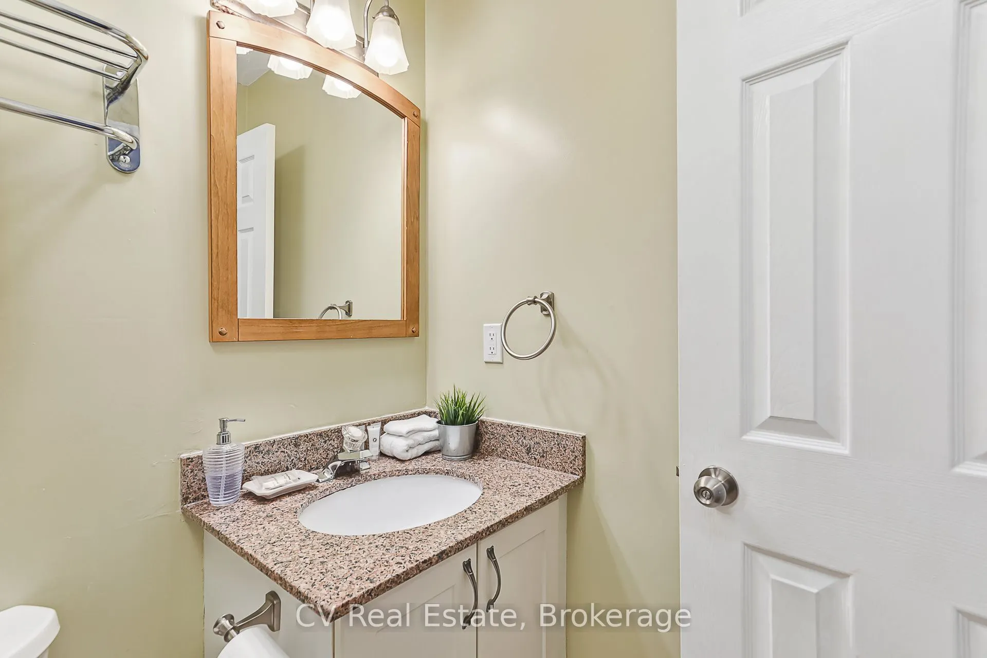 796468 Grey 19 Road #211