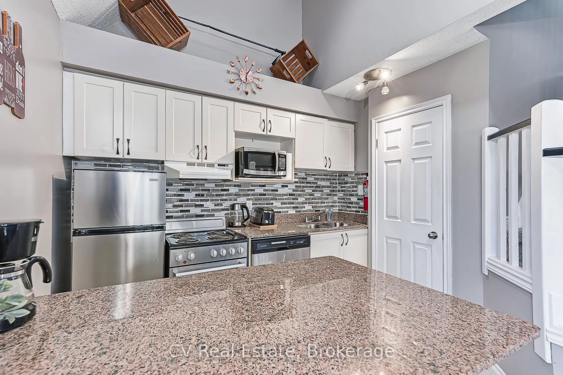 796468 Grey 19 Road #211