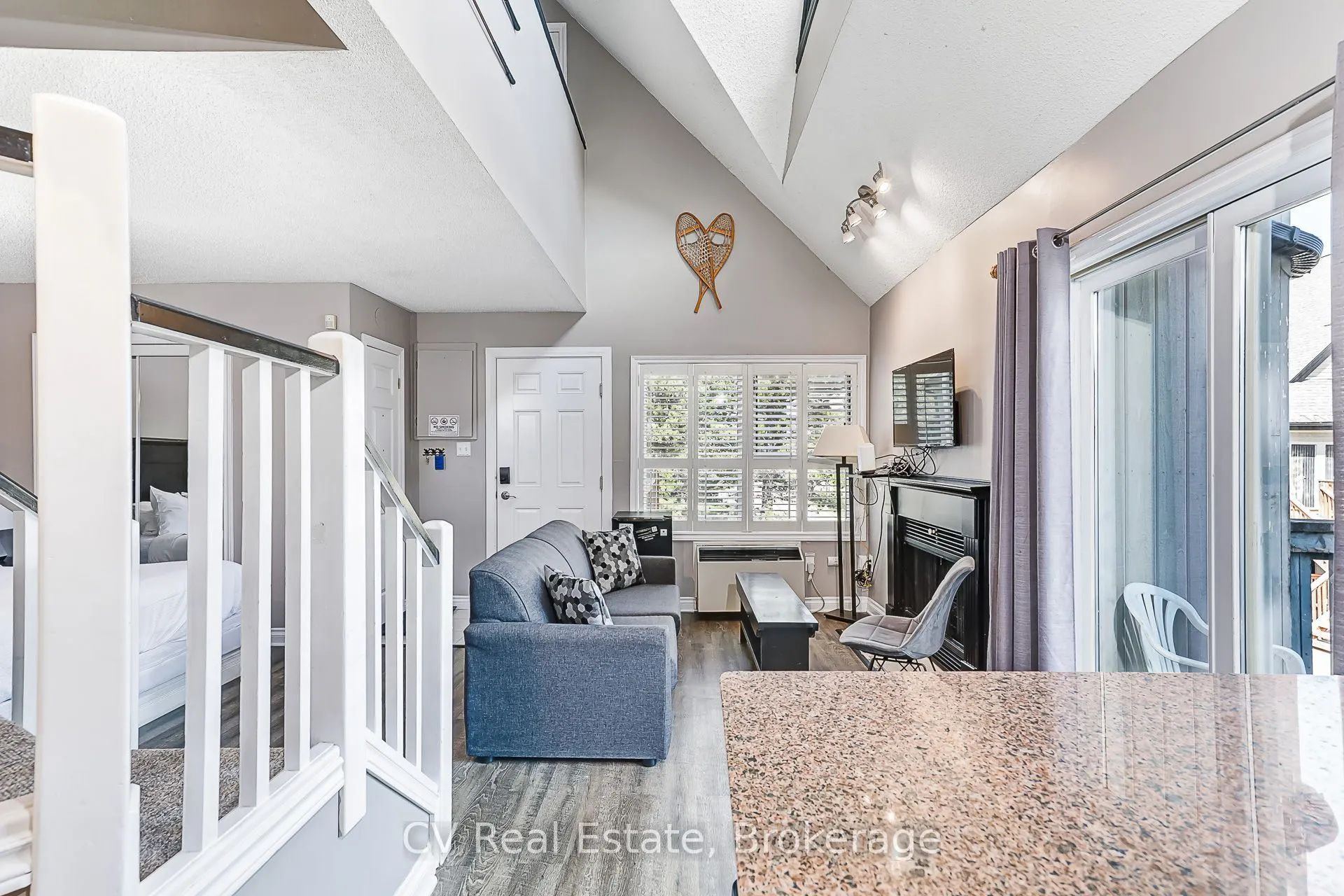 796468 Grey 19 Road #211