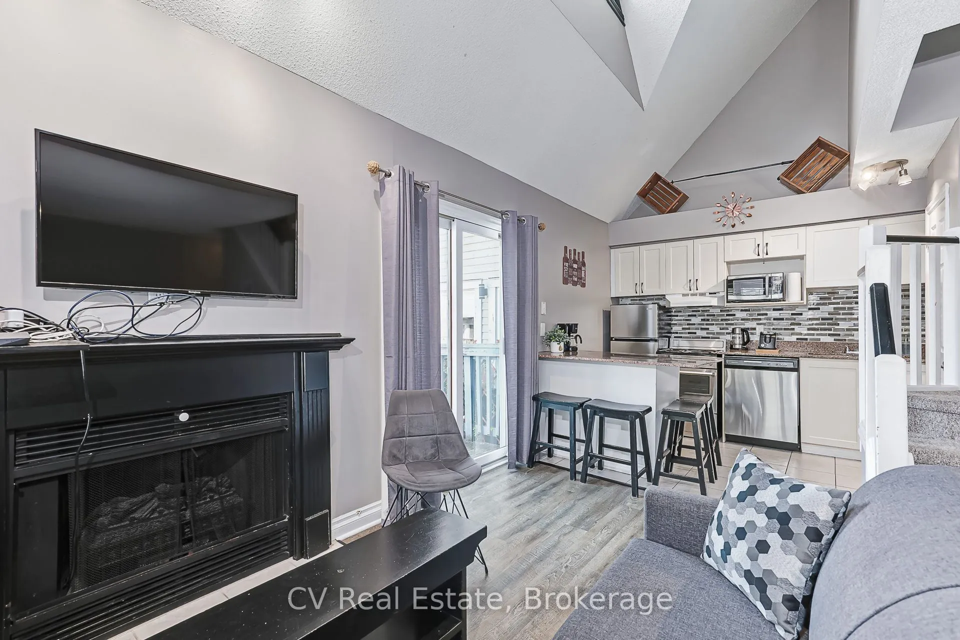 796468 Grey 19 Road #211