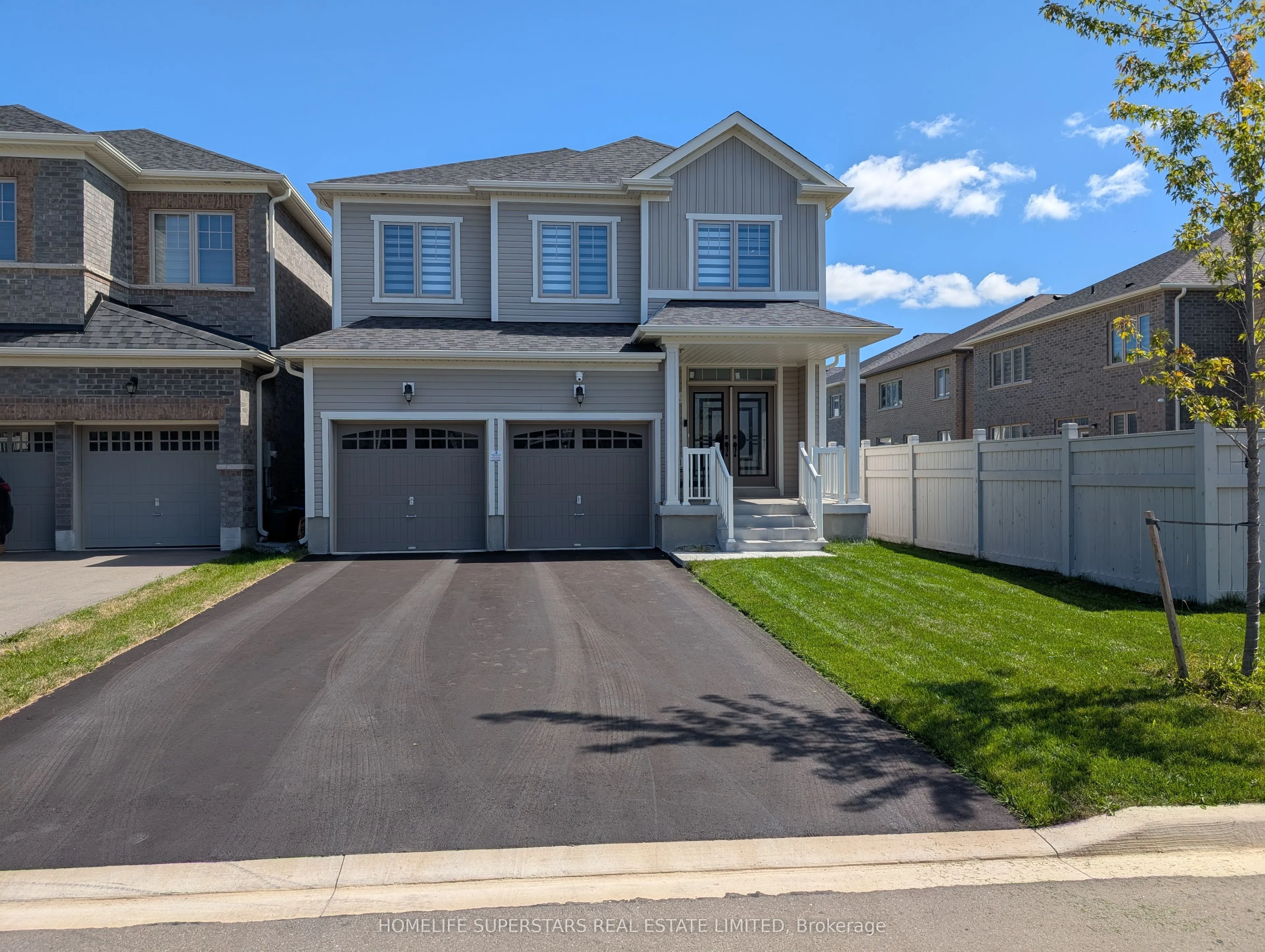 435 Black Cherry Crescent