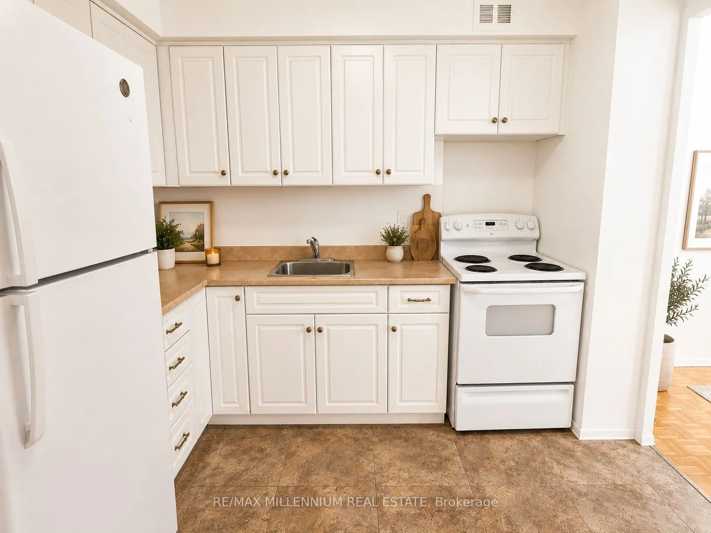 250 Frederick Street #1601