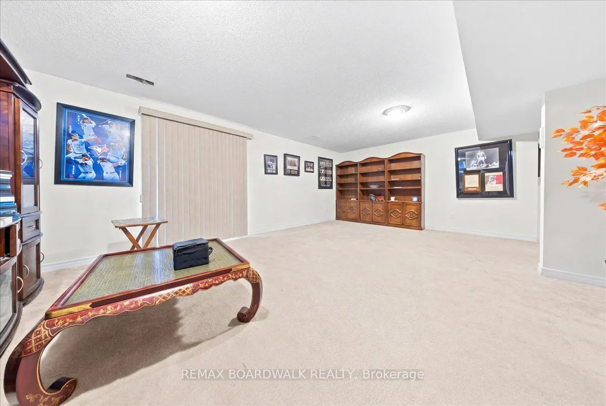 116 Passageway Private