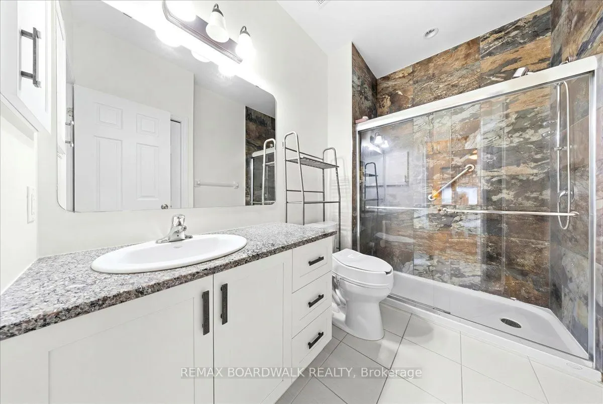 116 Passageway Private