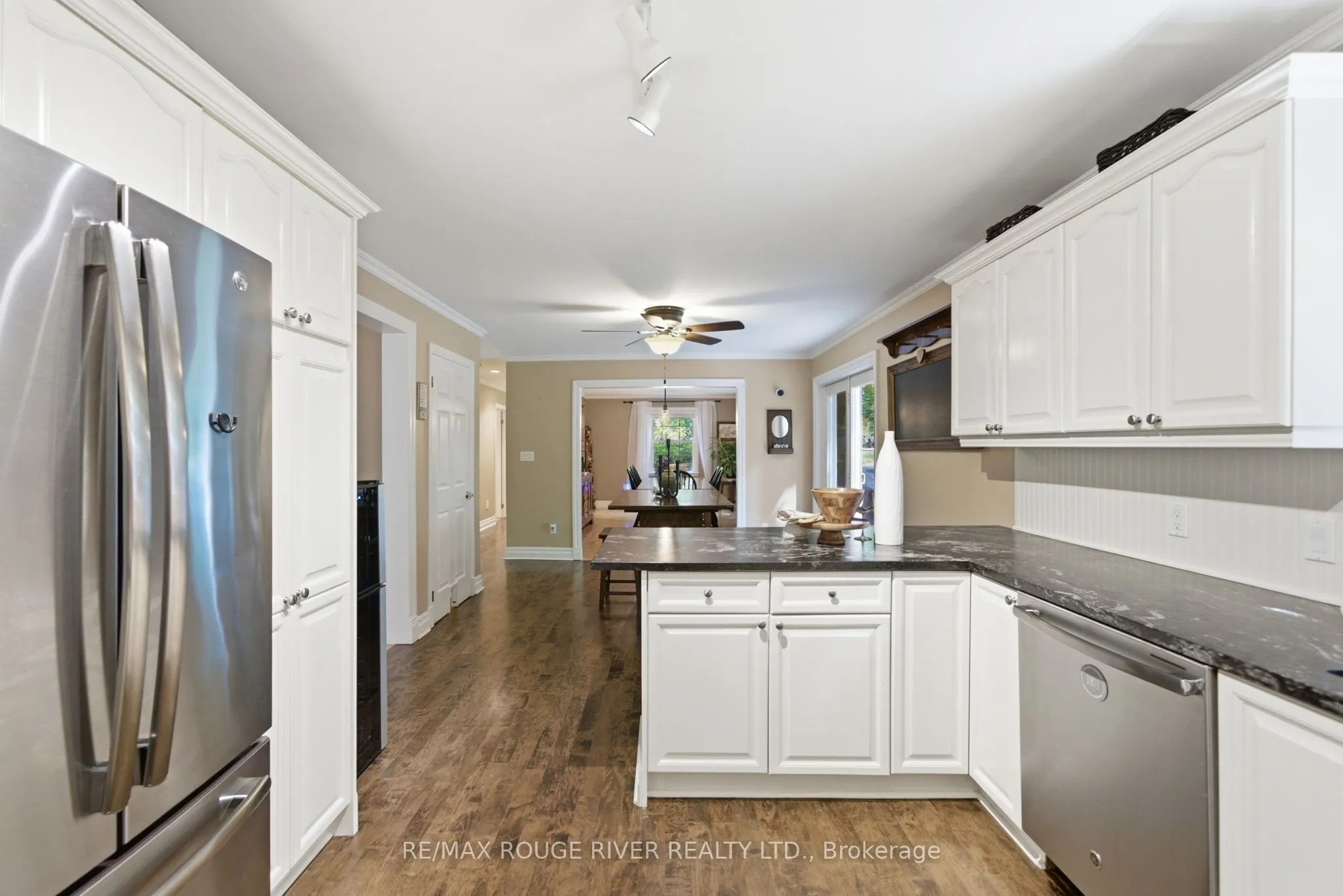 2774 Les Davey Road