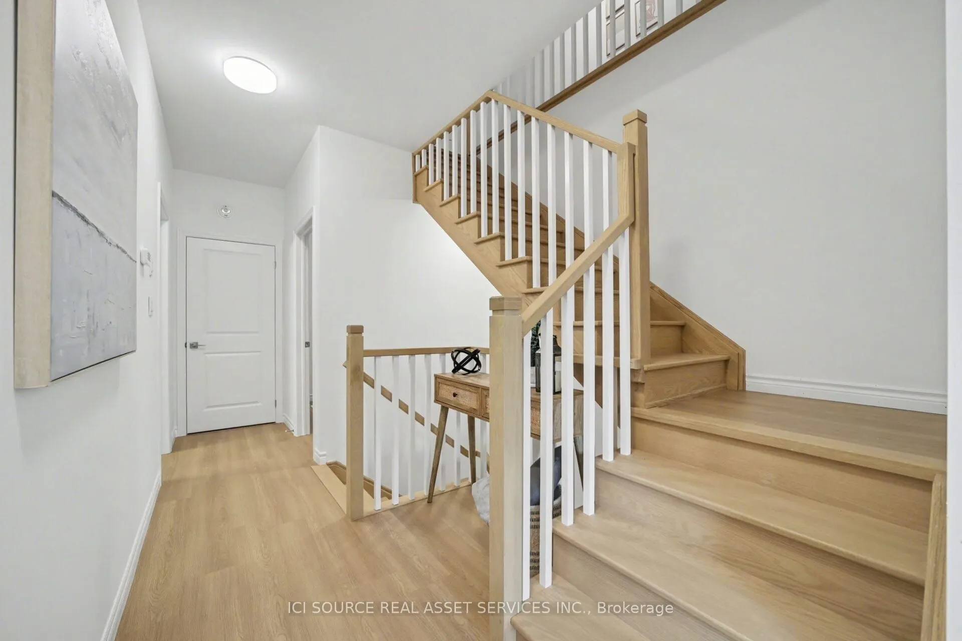 2 Slessor Boulevard #10
