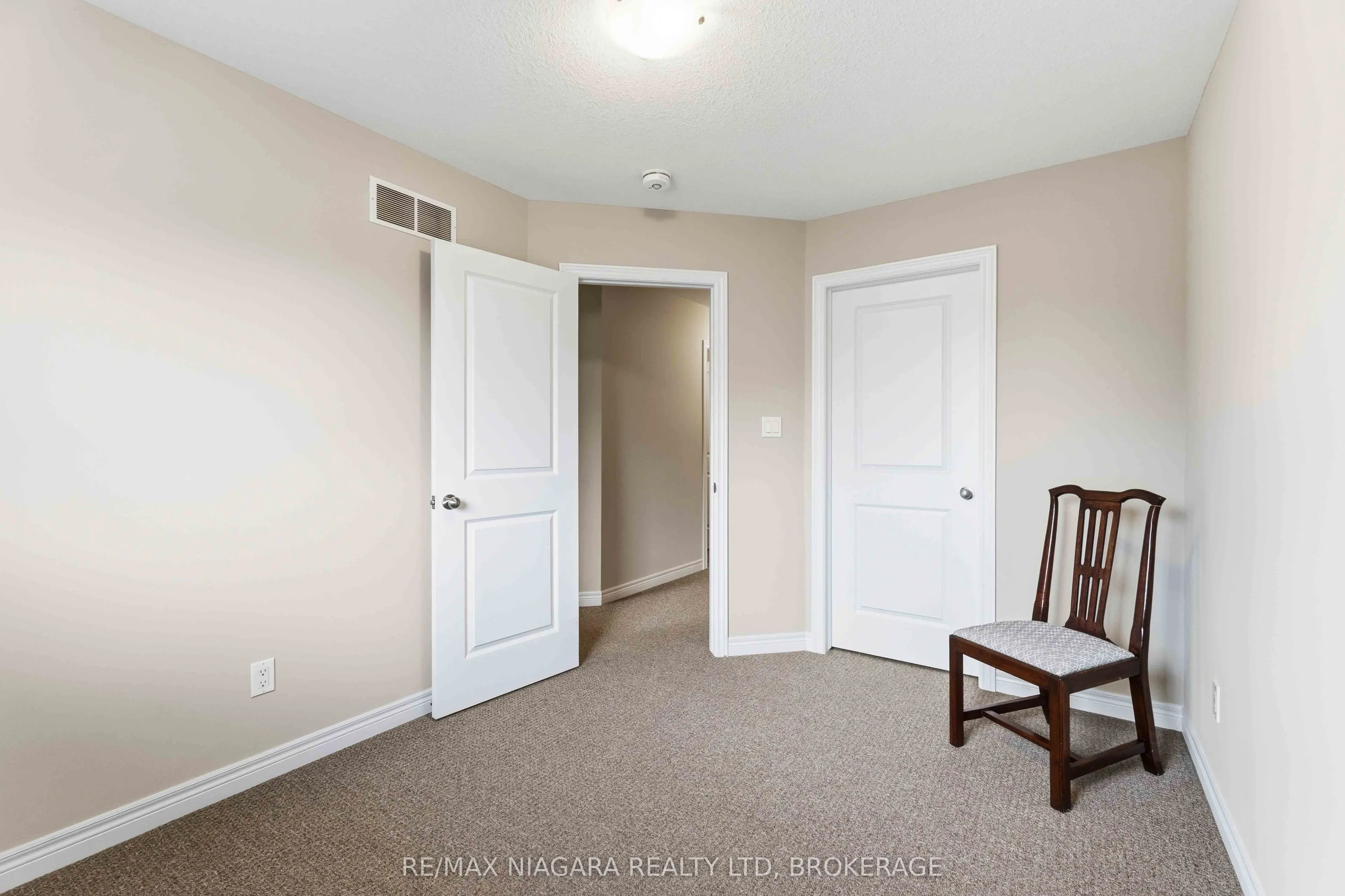 23B Bloomfield Avenue