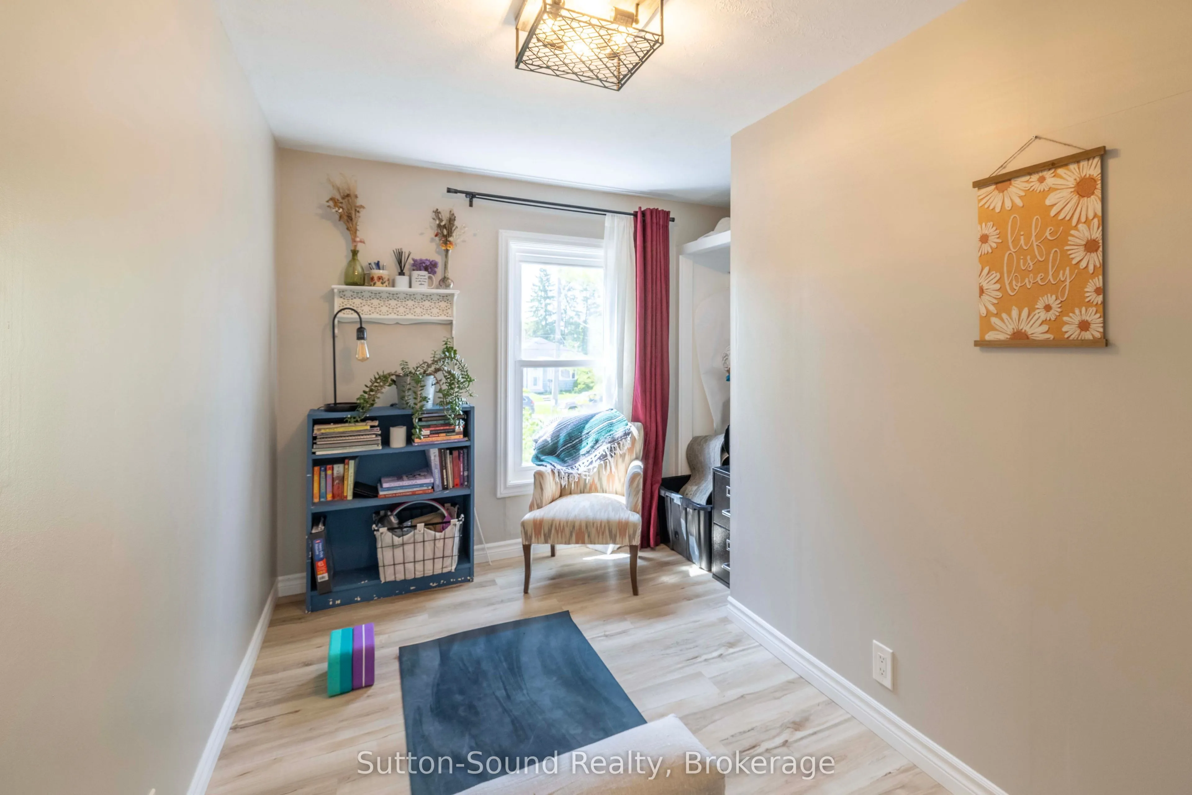740 6th Street E
