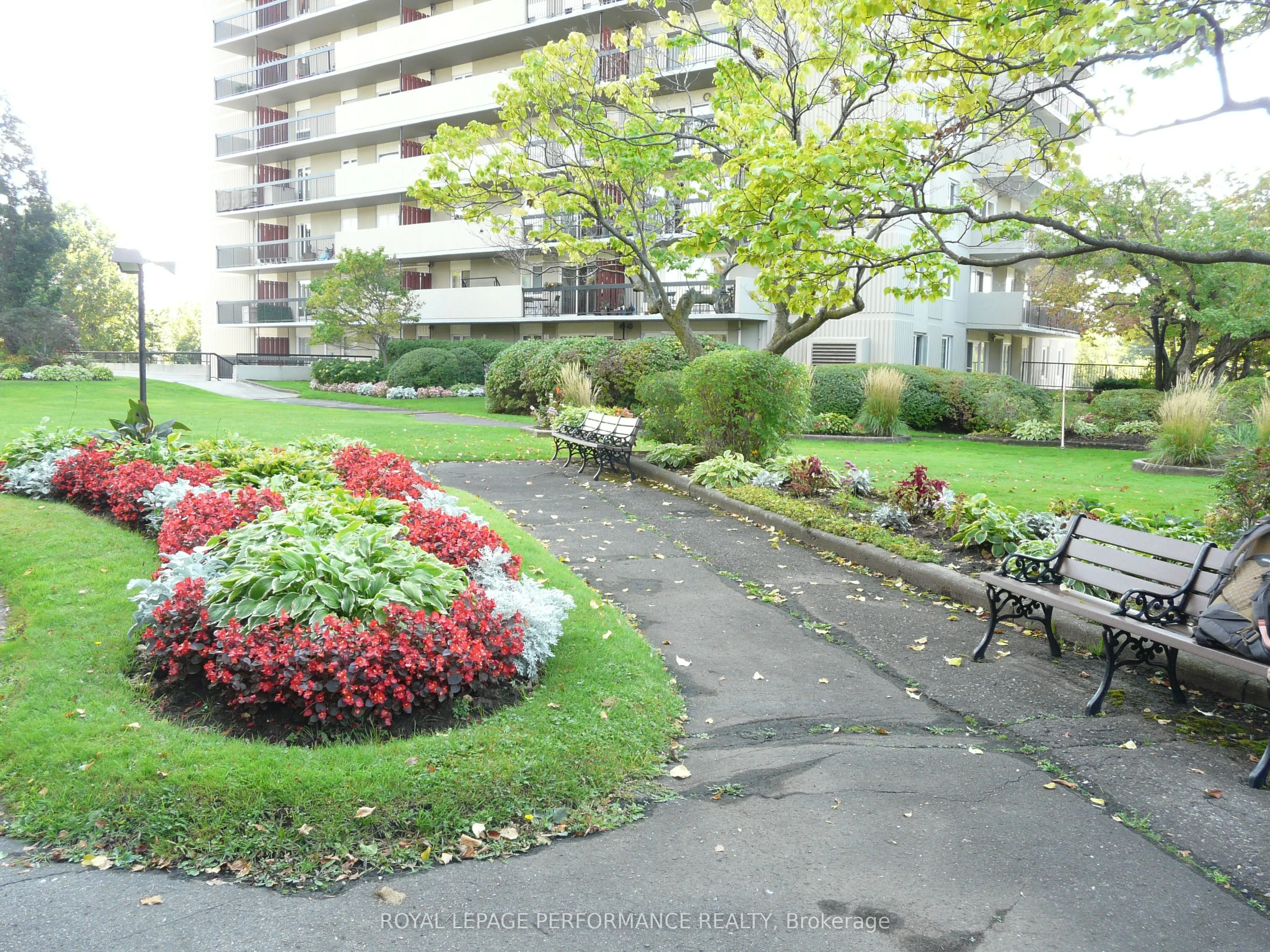 158A Mcarthur Avenue #907