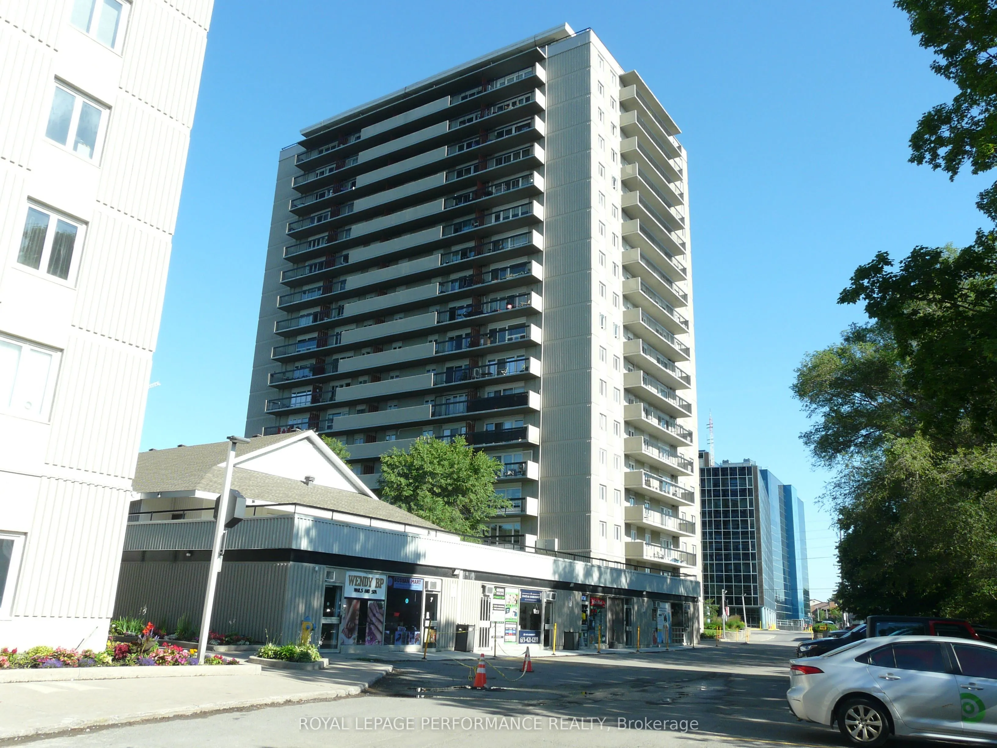 158A Mcarthur Avenue #907
