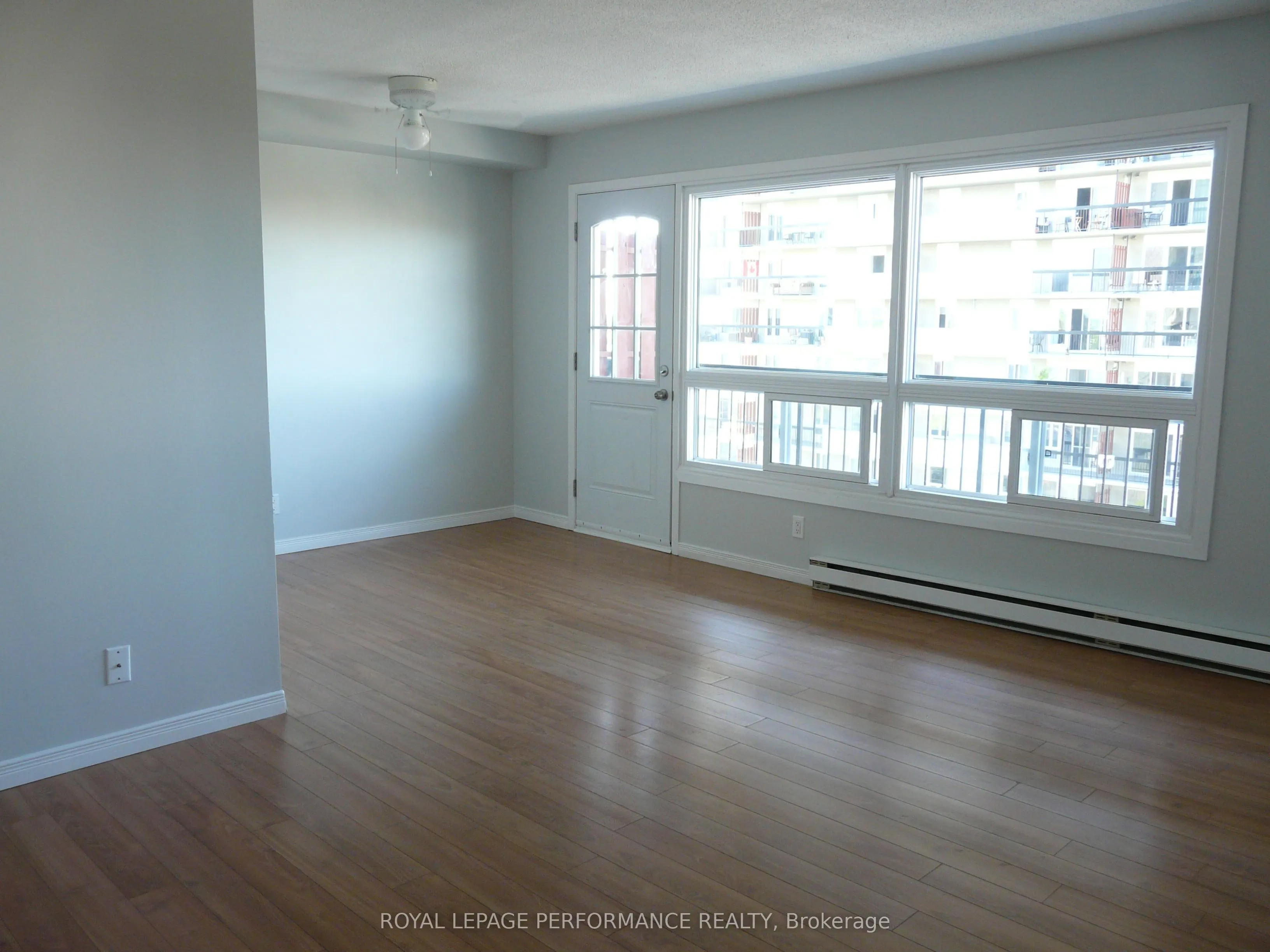158A Mcarthur Avenue #907