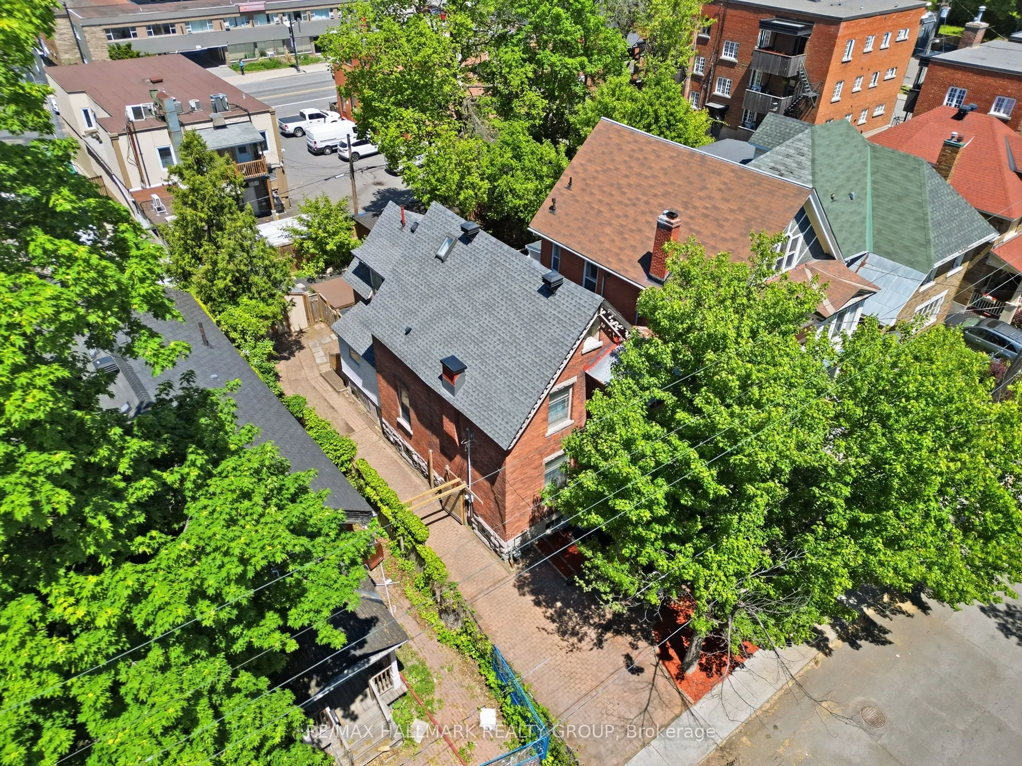 419 BESSERER Street