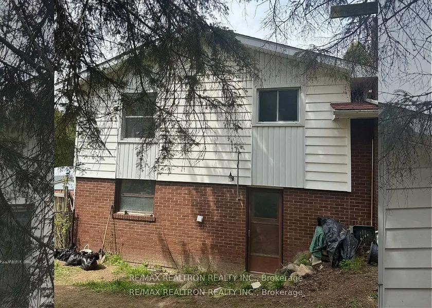 15 Bess Drive
