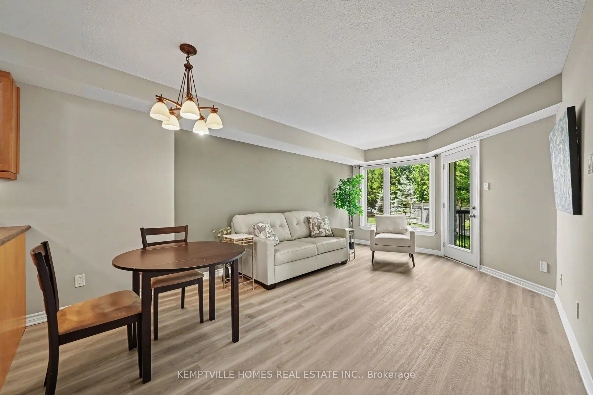 398 VAN BUREN Street #106