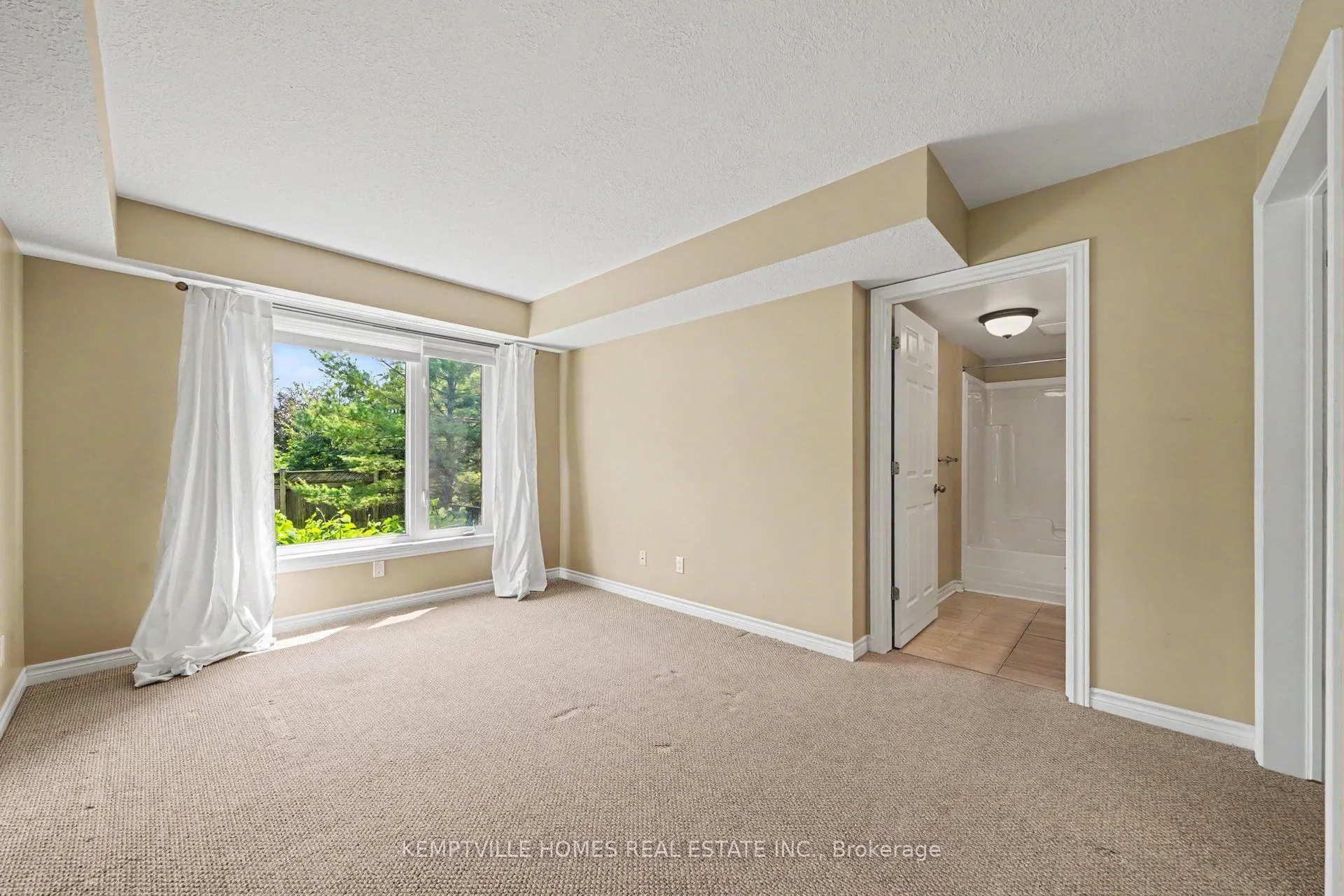 398 VAN BUREN Street #106