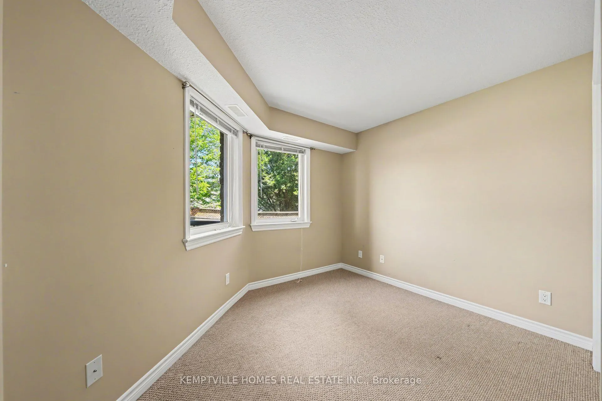 398 VAN BUREN Street #106