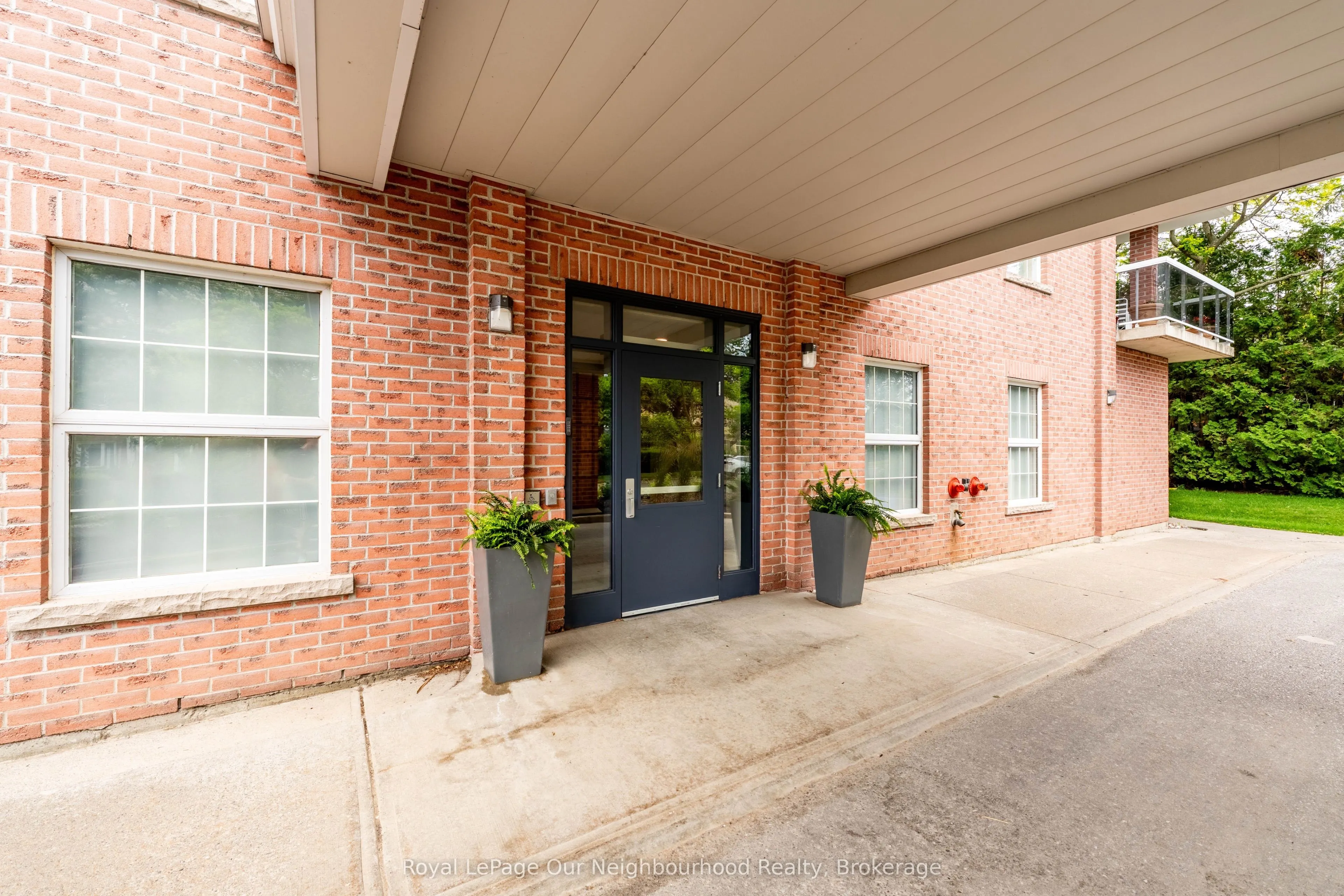 130 Queen Street #2A