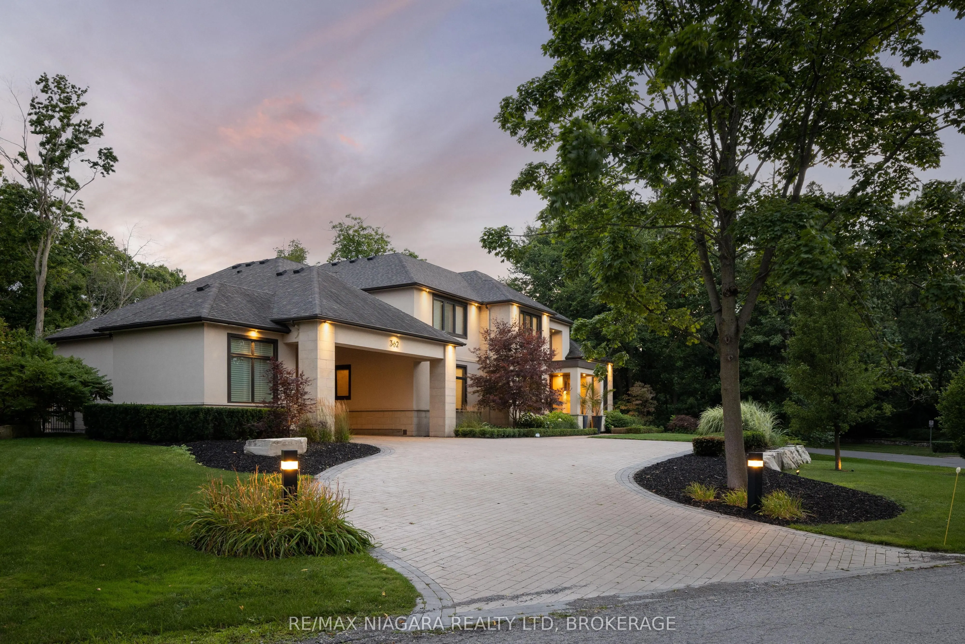 362 Niagara Boulevard