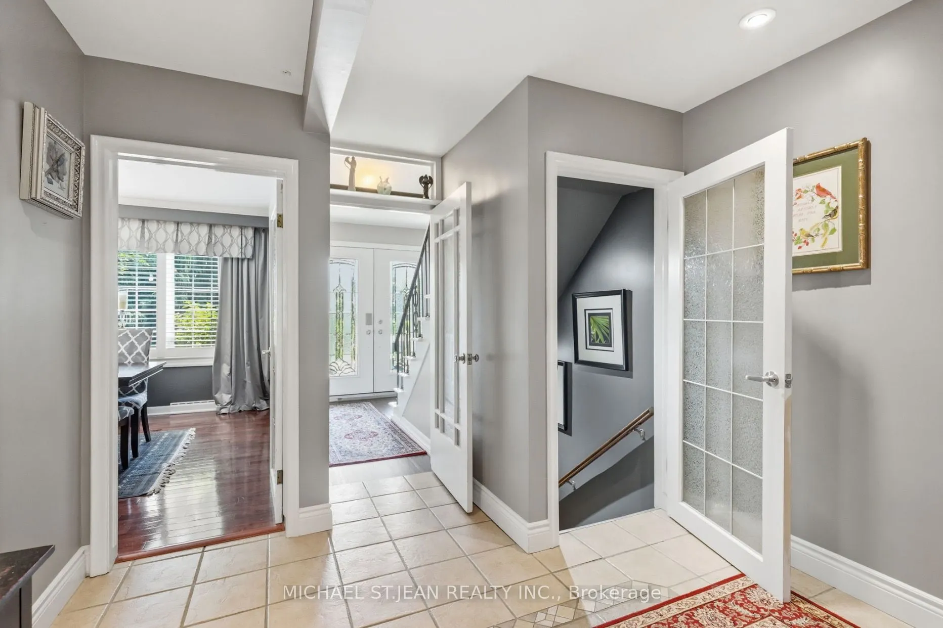 33 Centennial Parkway S