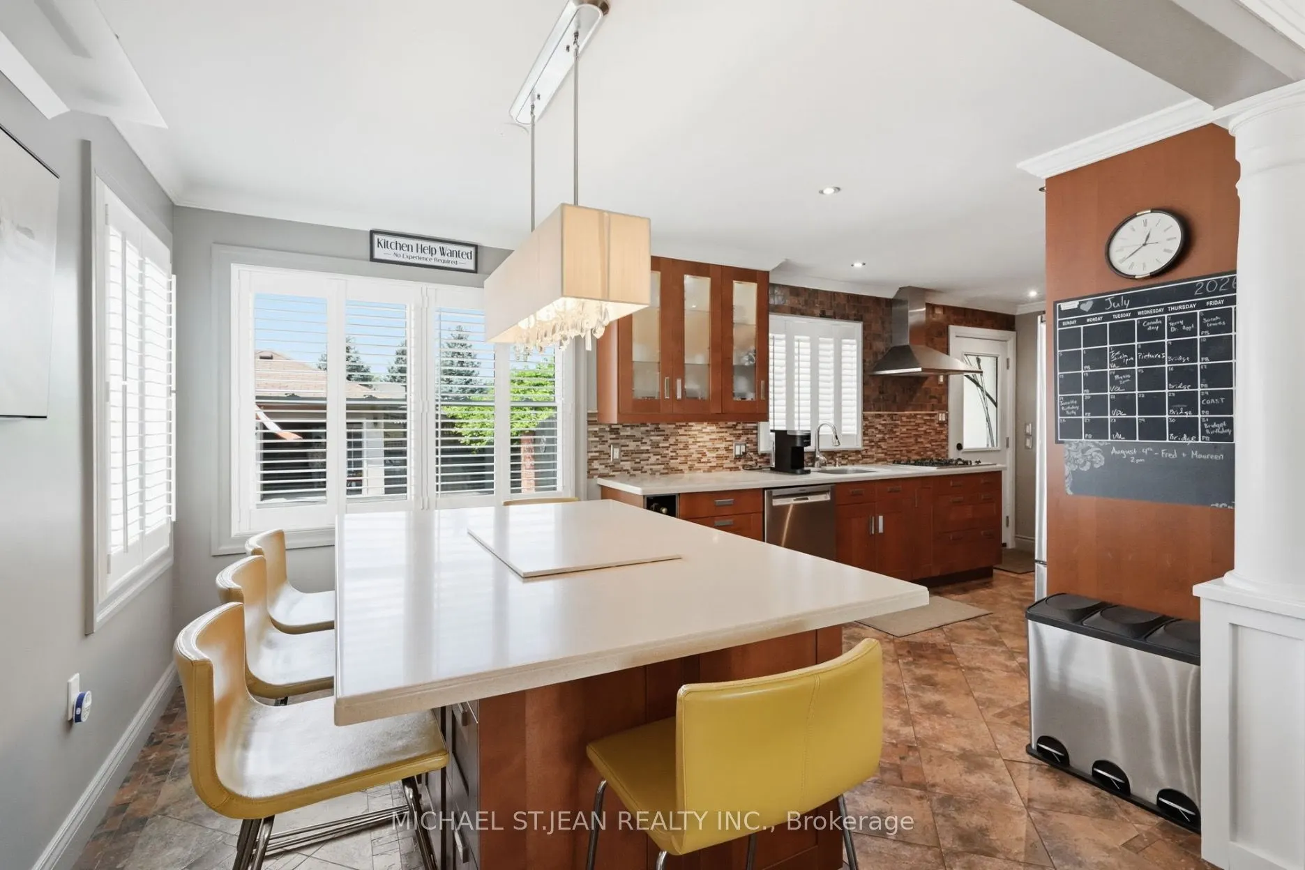 33 Centennial Parkway S