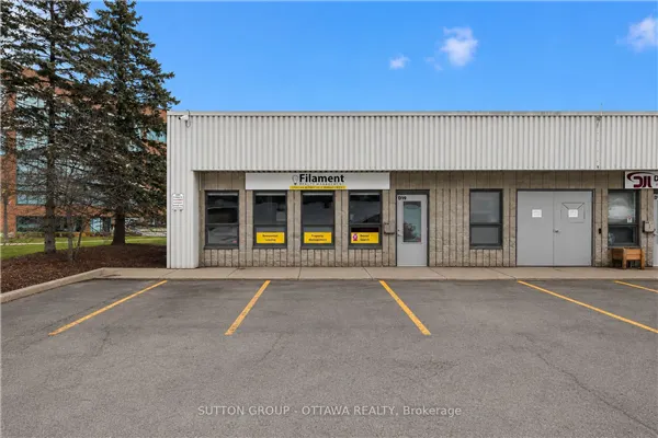 2285 St Laurent Boulevard #D19