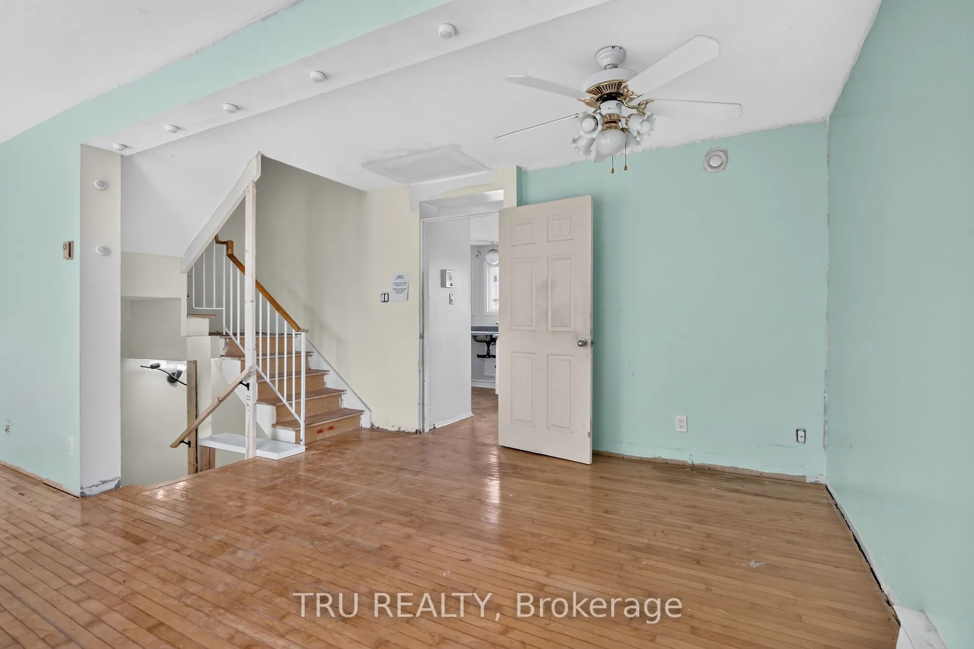 2050 Riviera Terrace #27