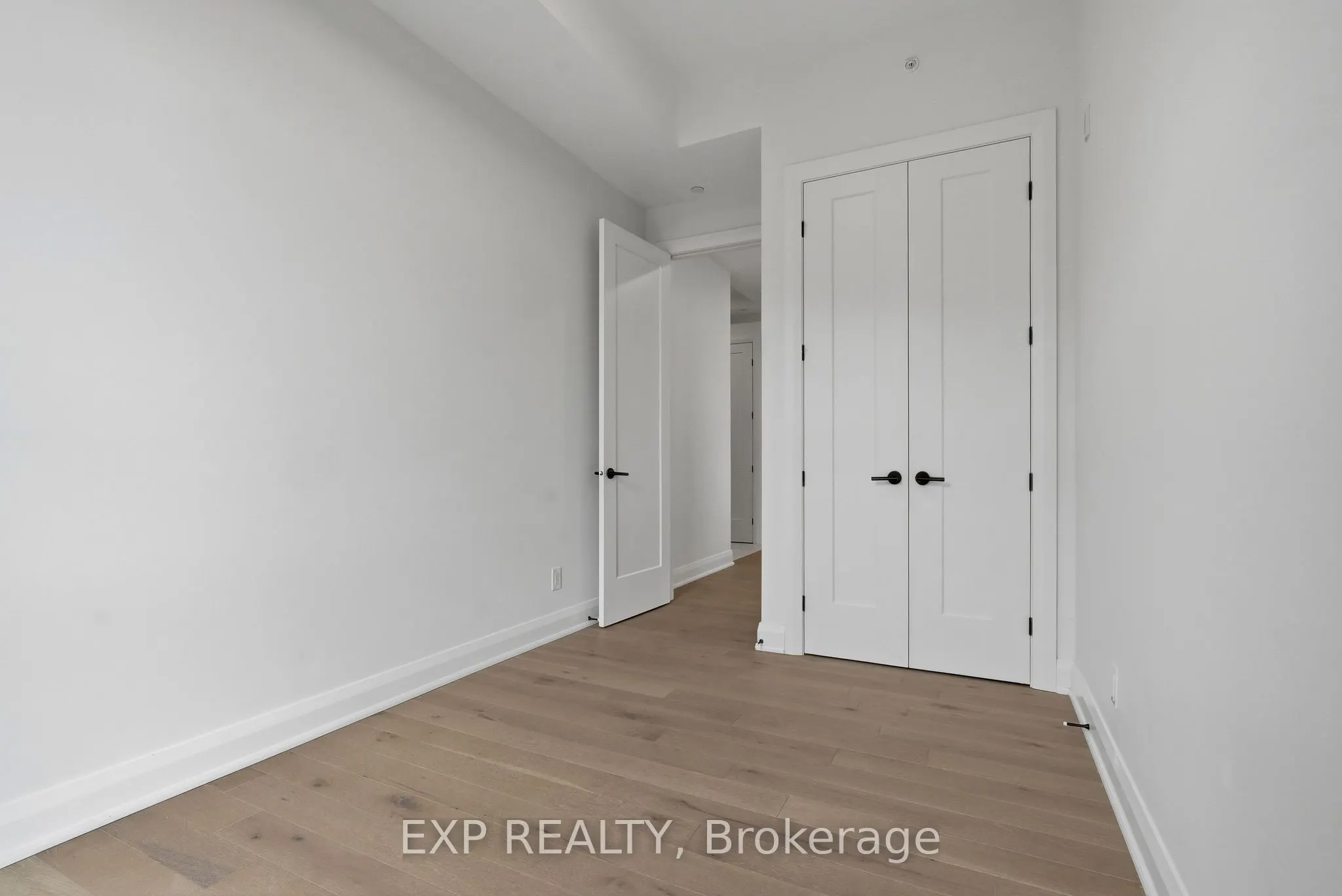 100 Cortile Private #301