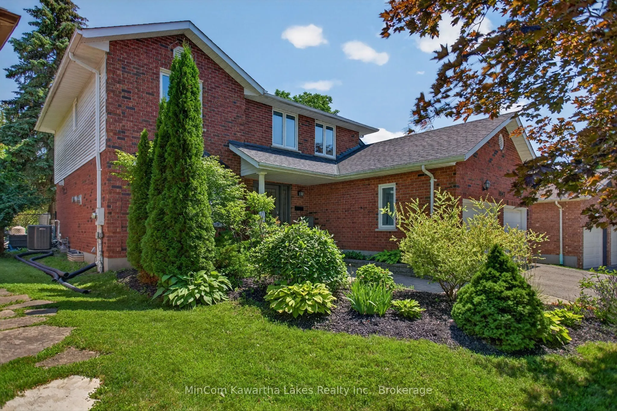 1947 PARKWOOD Circle