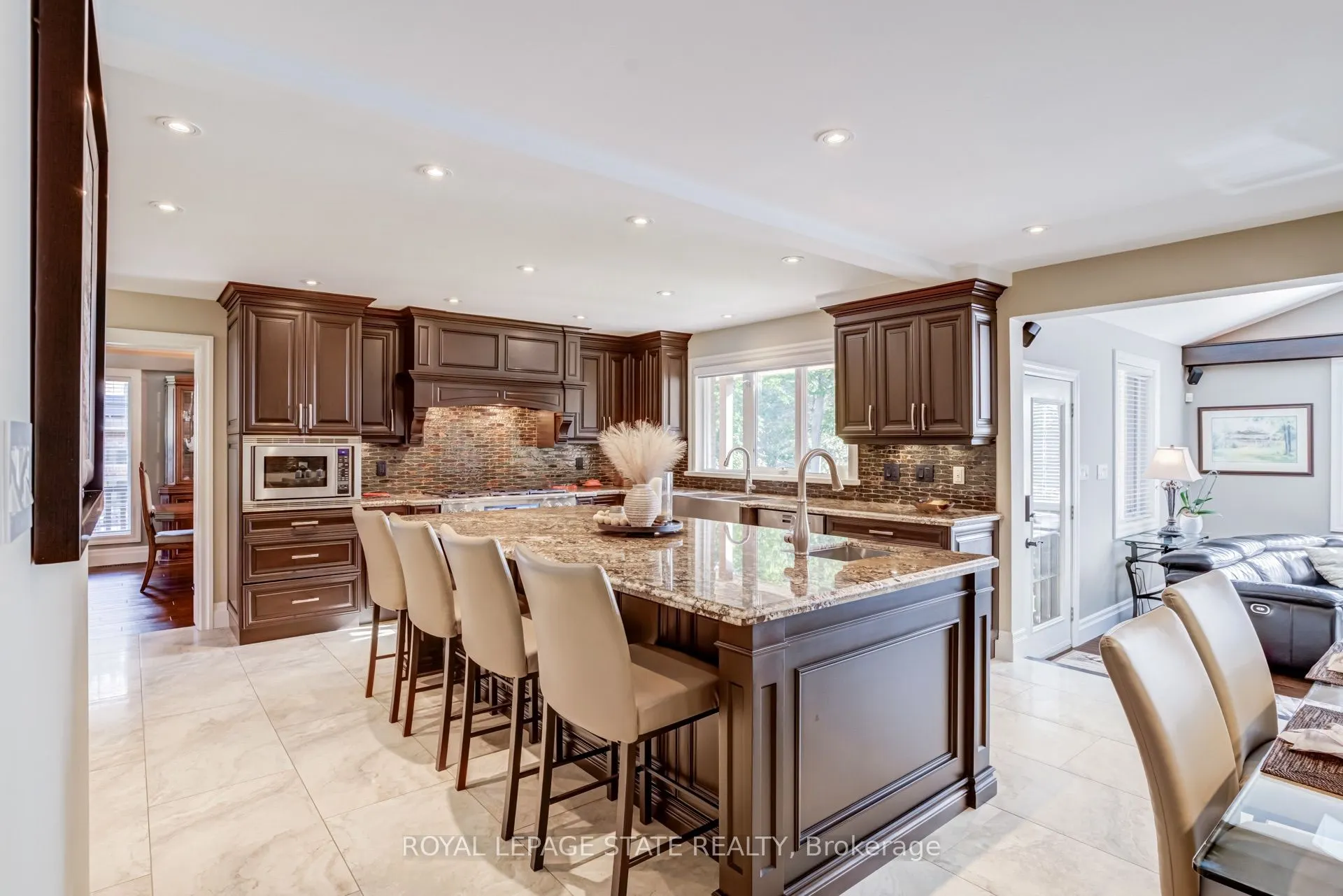 994 Courtland Drive